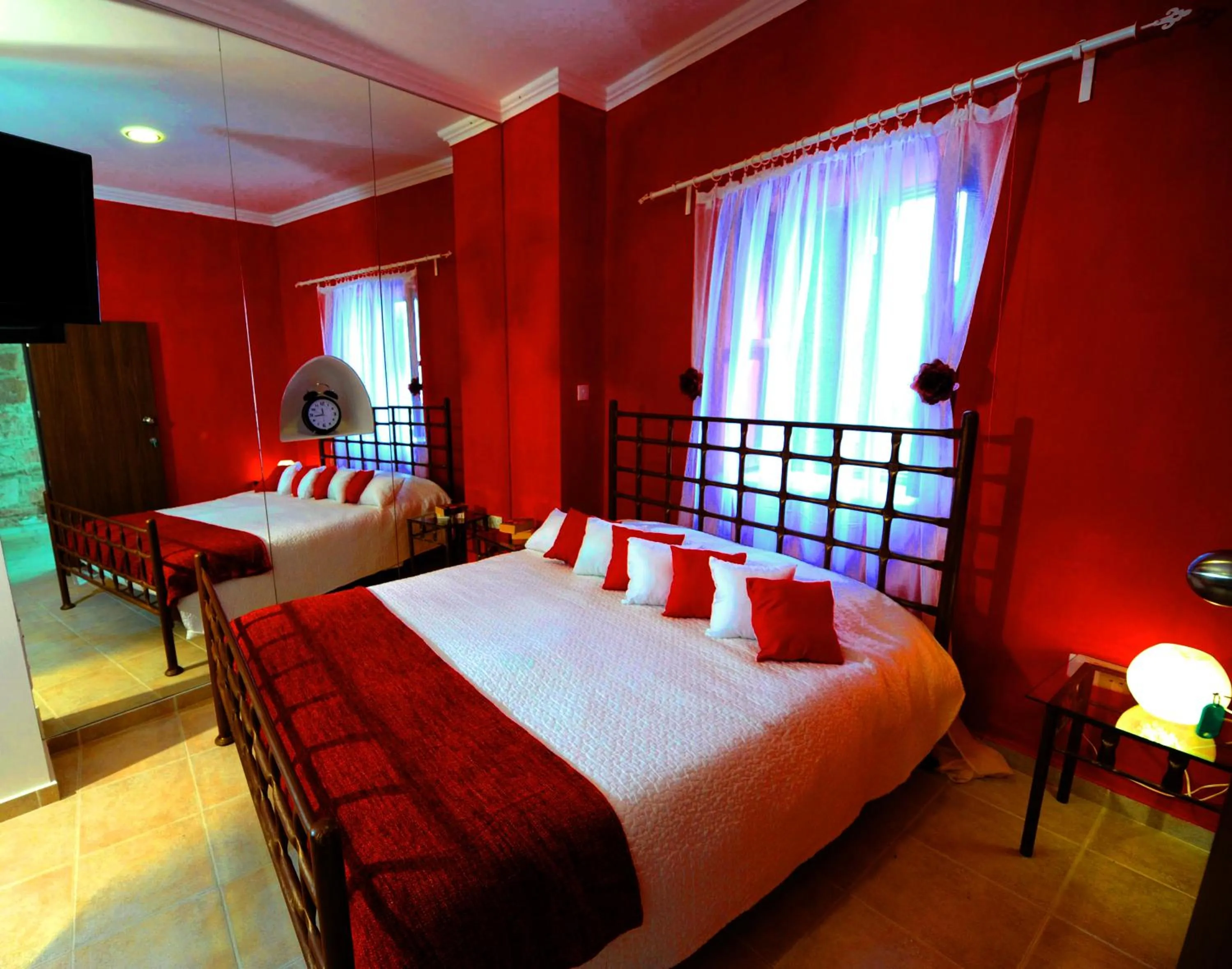 Bedroom, Bed in Esperando