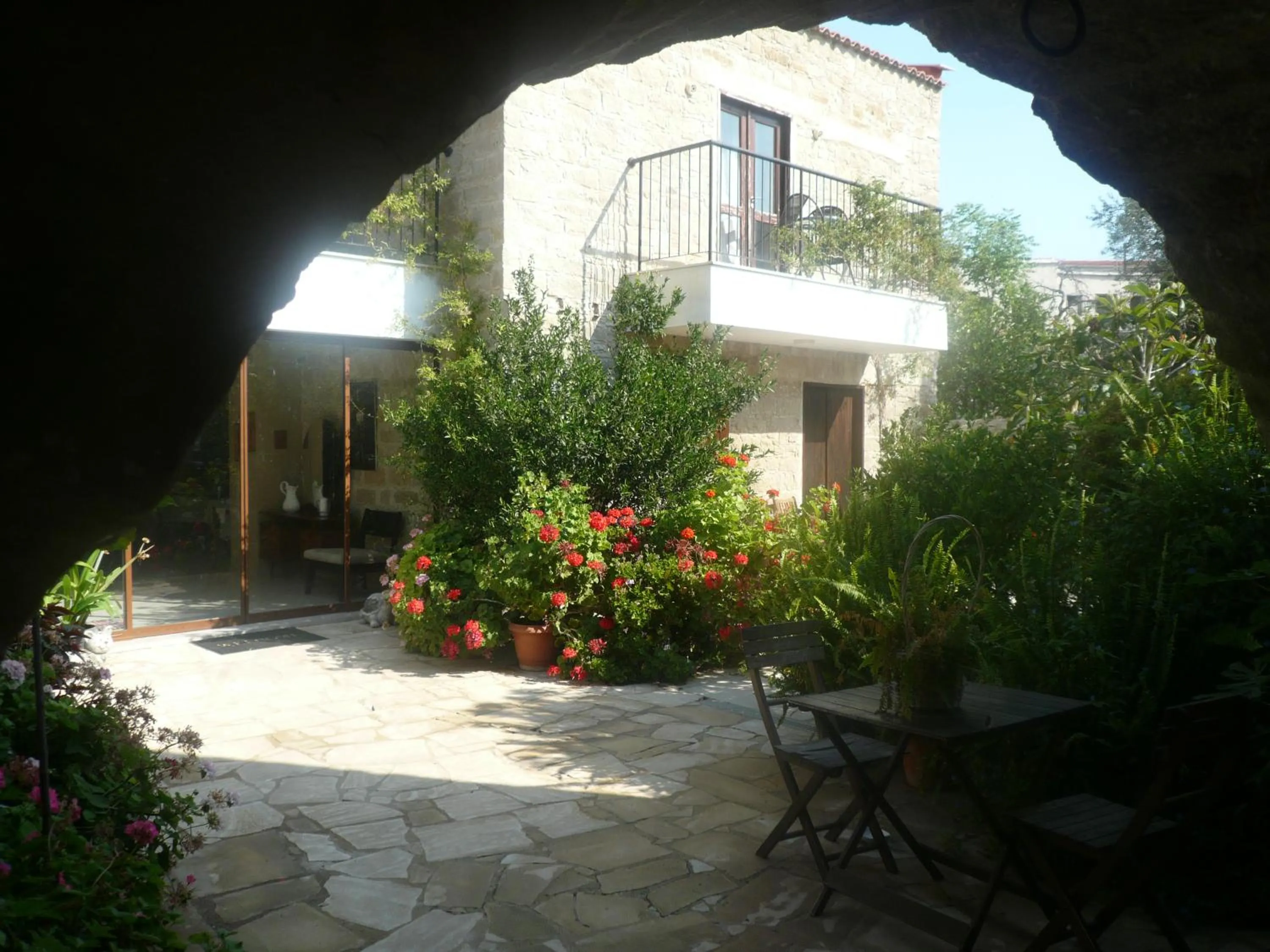 Facade/entrance in Esperando