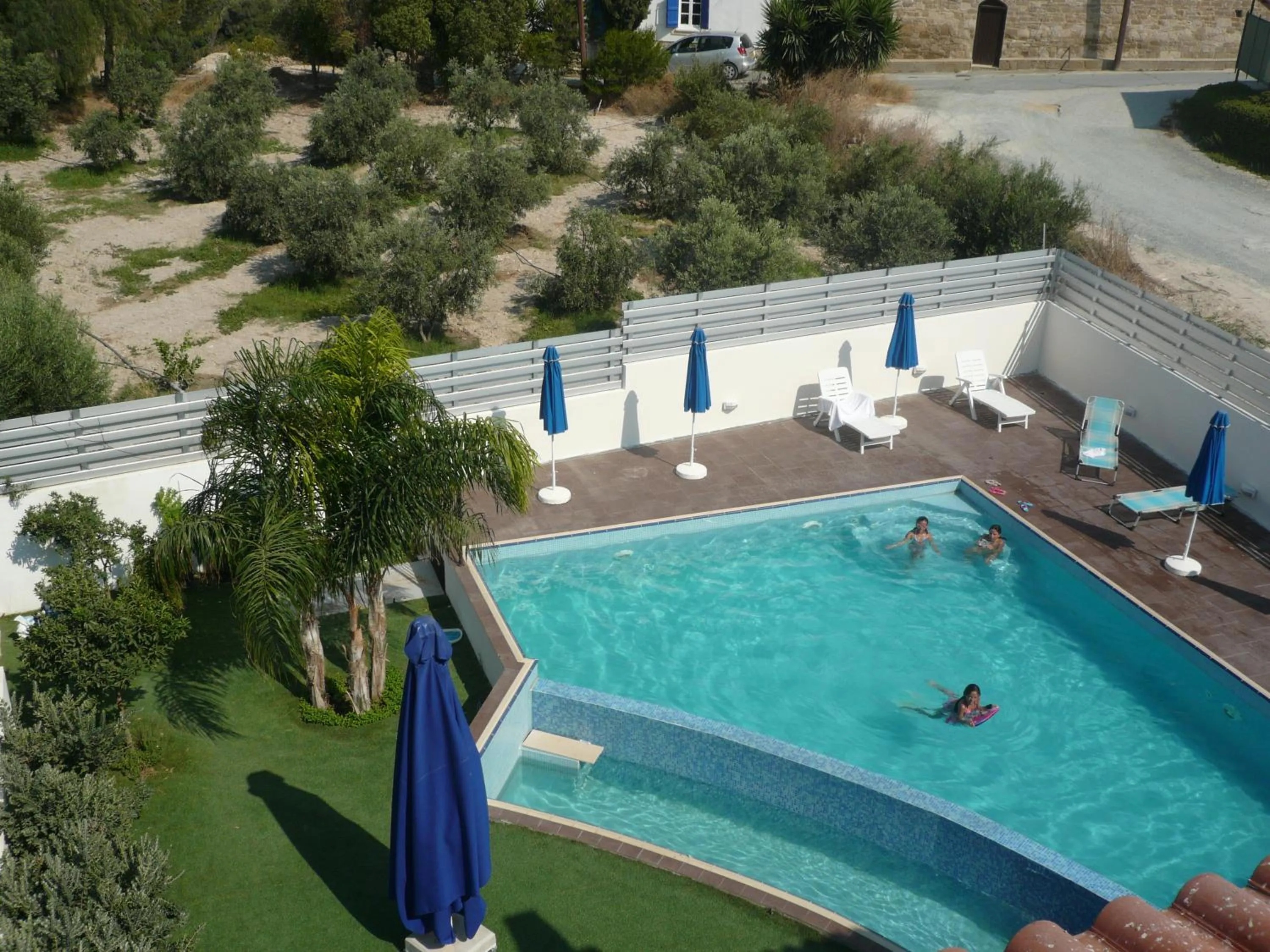 Swimming pool in Esperando