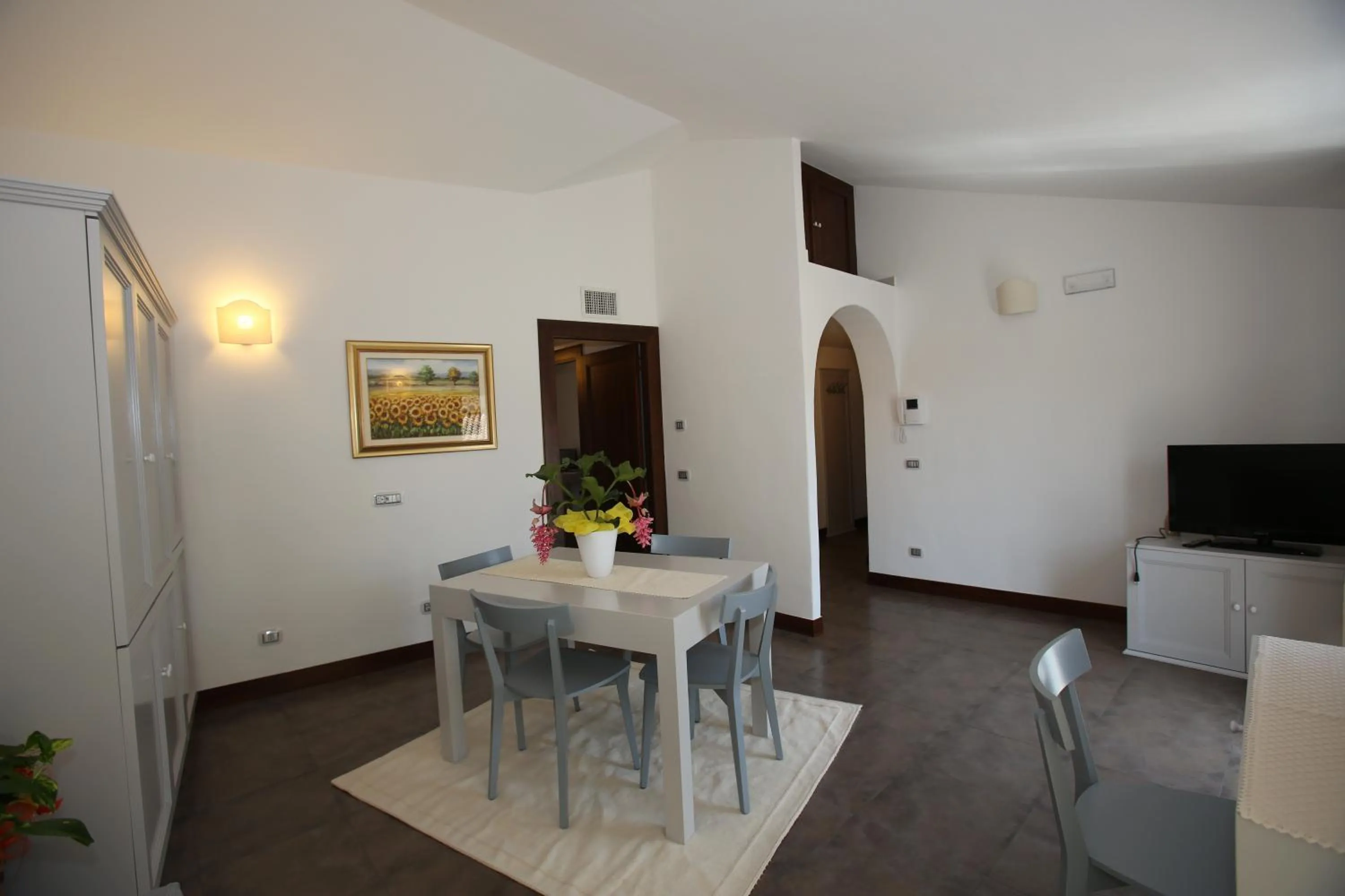 TV and multimedia in Albergo Residenziale La Corte