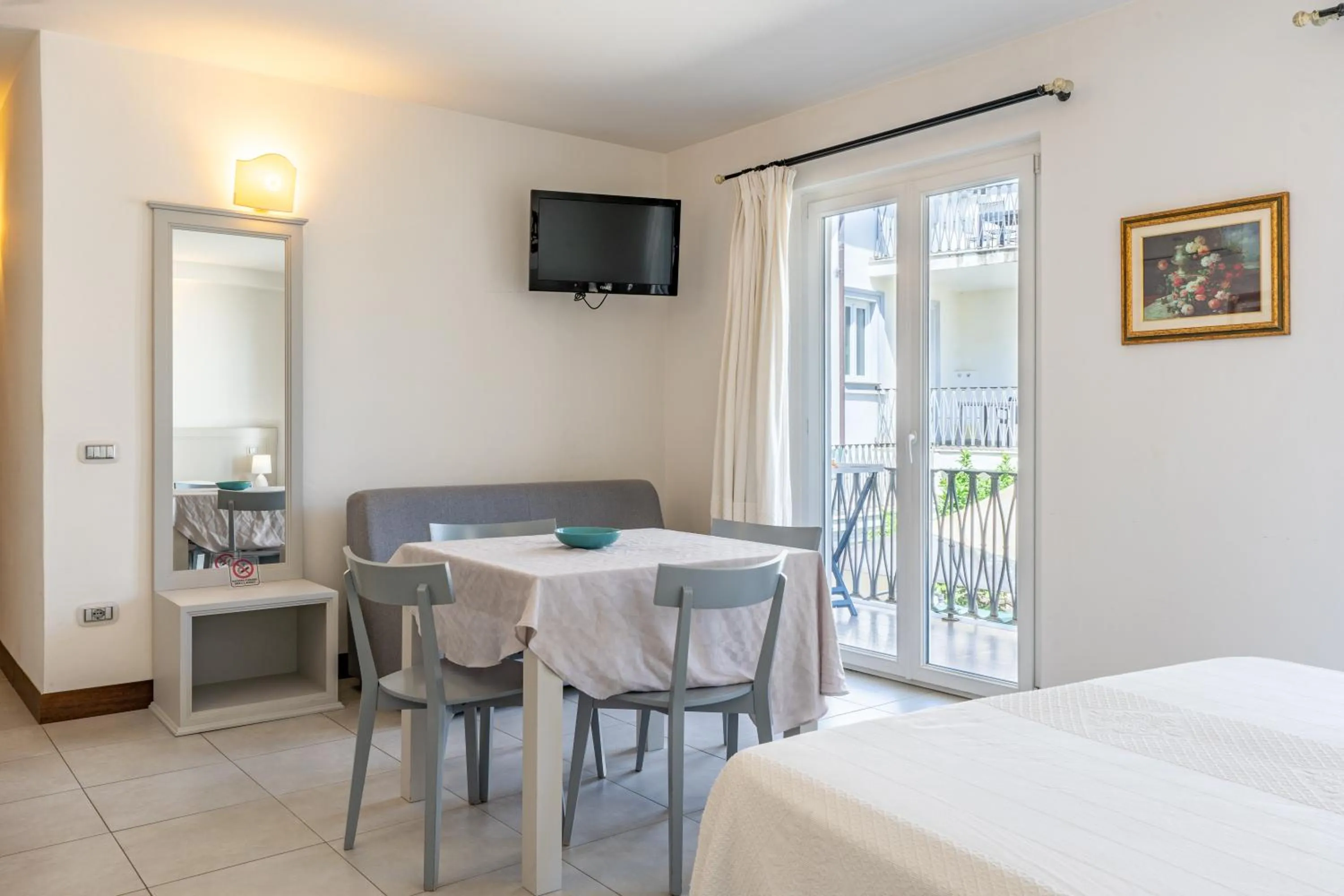 Photo of the whole room, Bed in Albergo Residenziale La Corte