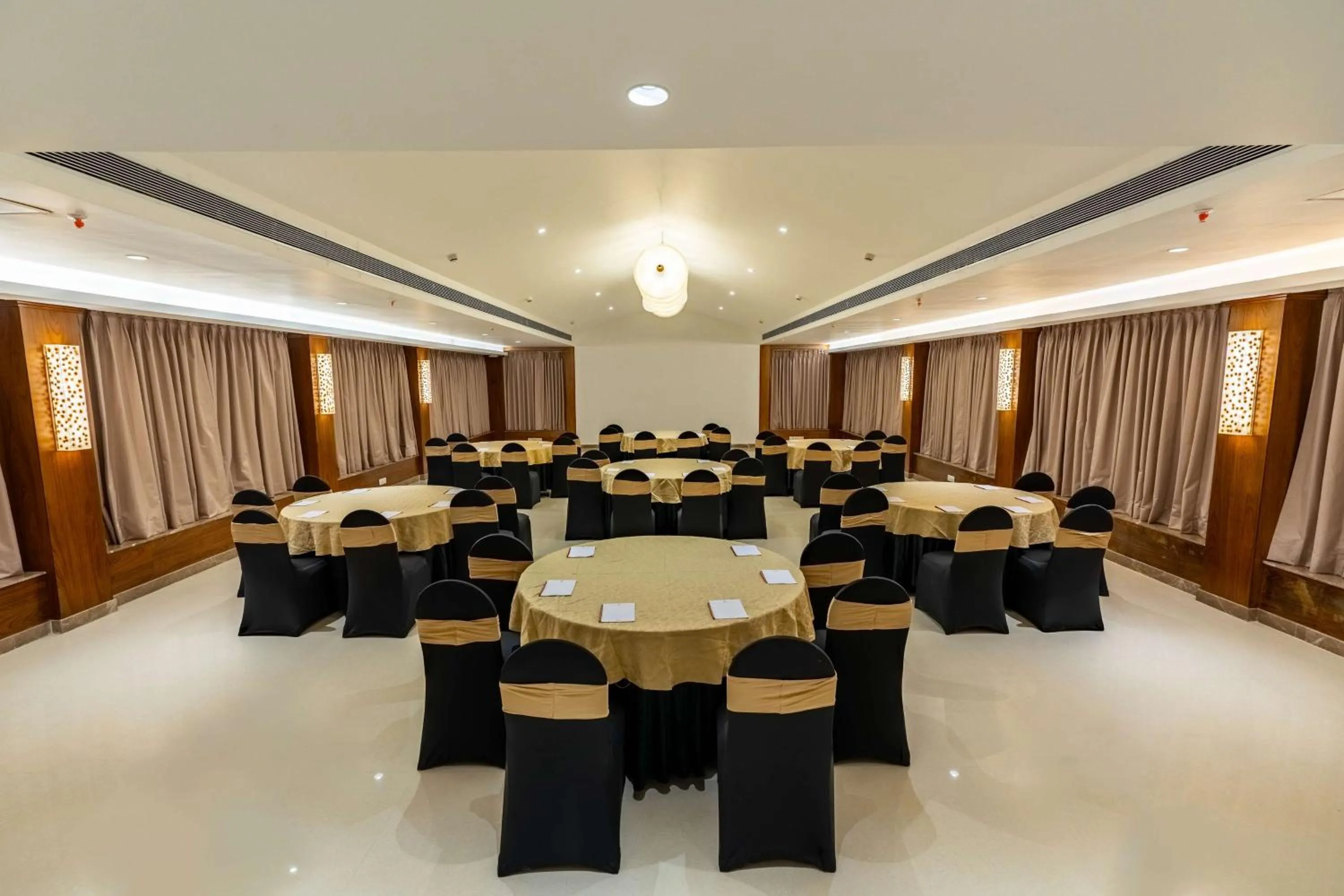 Banquet/Function facilities in Mandrem Beach Resort, a member of Radisson Individuals Retreat