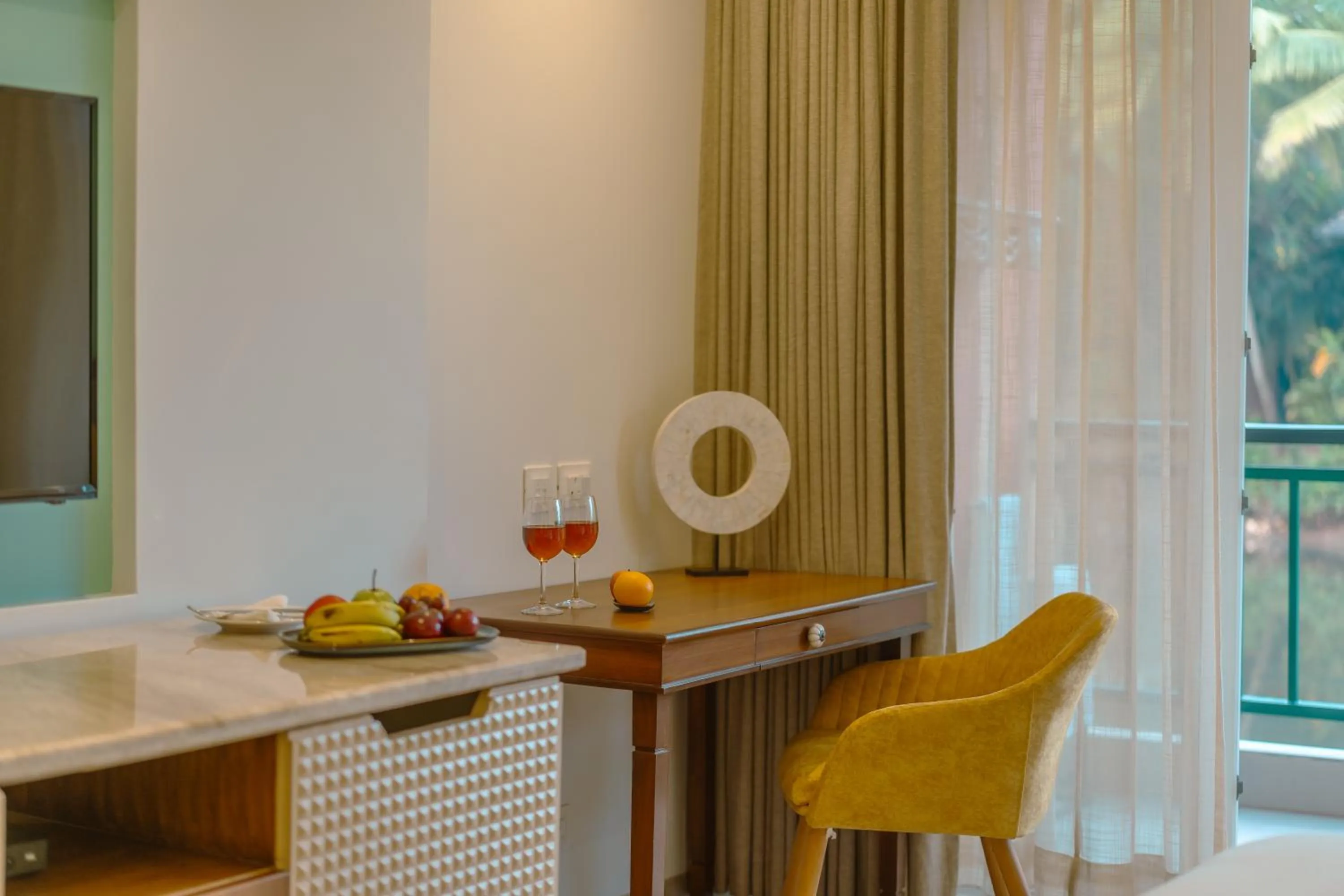 Food and drinks in Mandrem Beach Resort, a member of Radisson Individuals Retreat