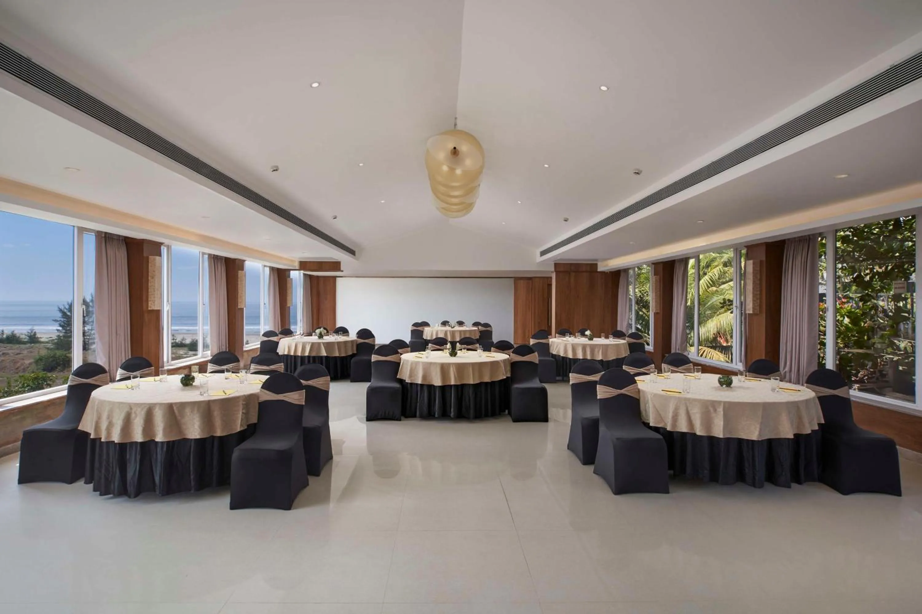 Banquet/Function facilities in Mandrem Beach Resort, a member of Radisson Individuals Retreat