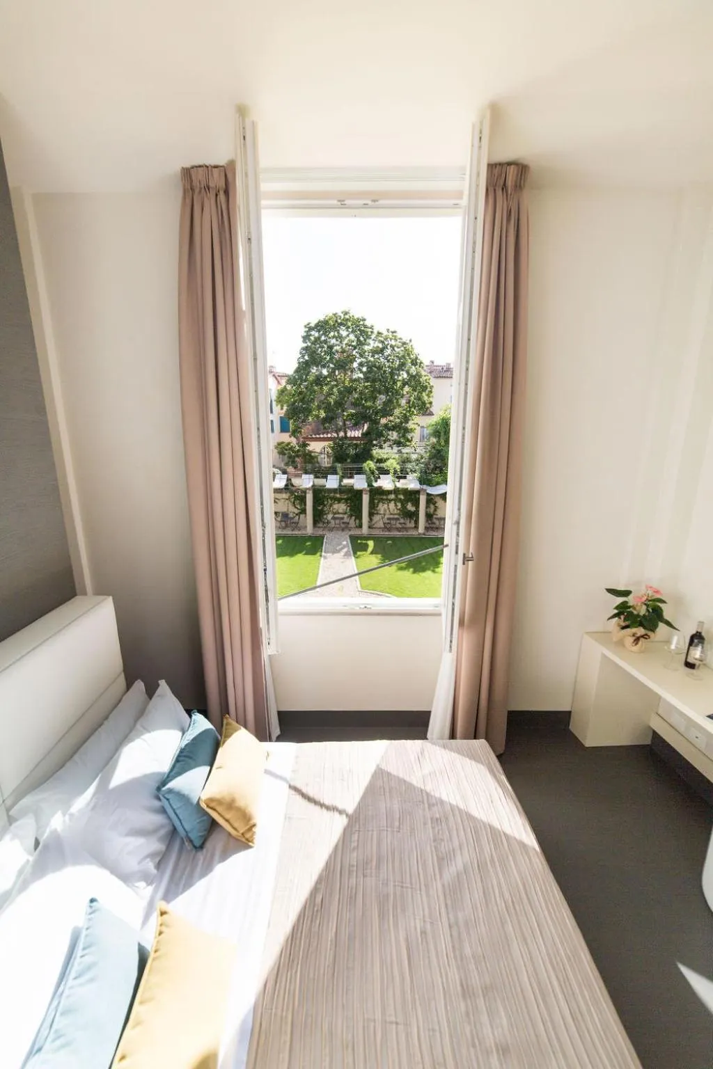 Bed in LUCUS Exclusive Bed and Breakfast