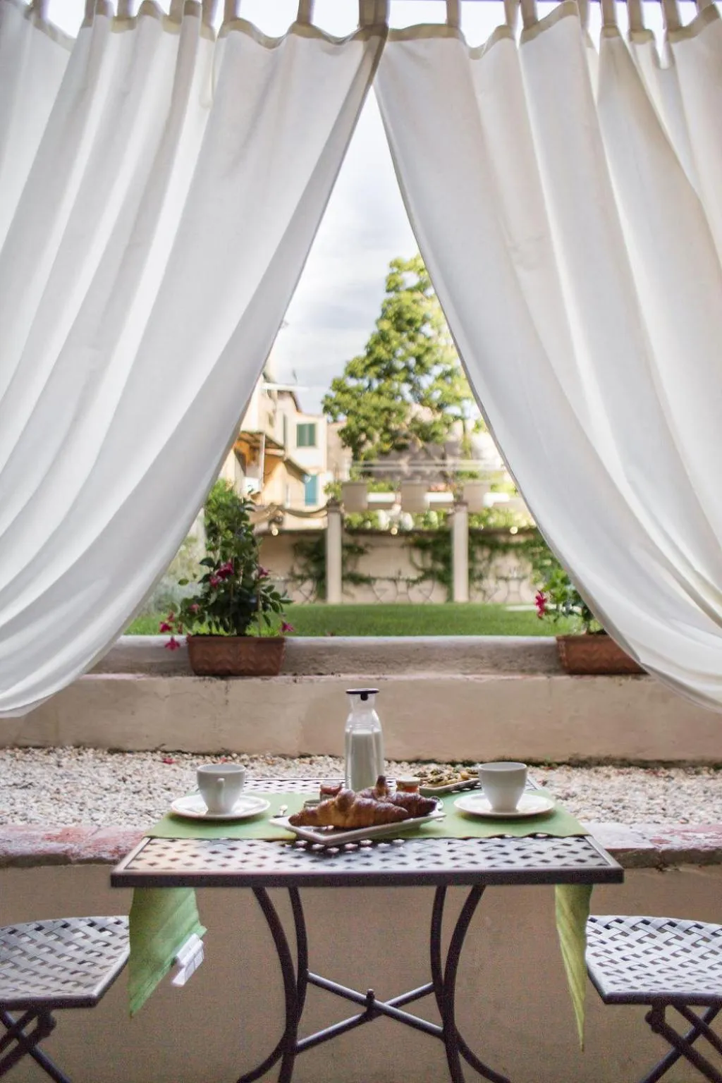 Patio in LUCUS Exclusive Bed and Breakfast