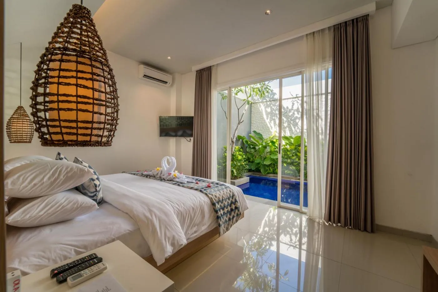 TV and multimedia, Bed in Ola Villas at Uluwatu Pecatu