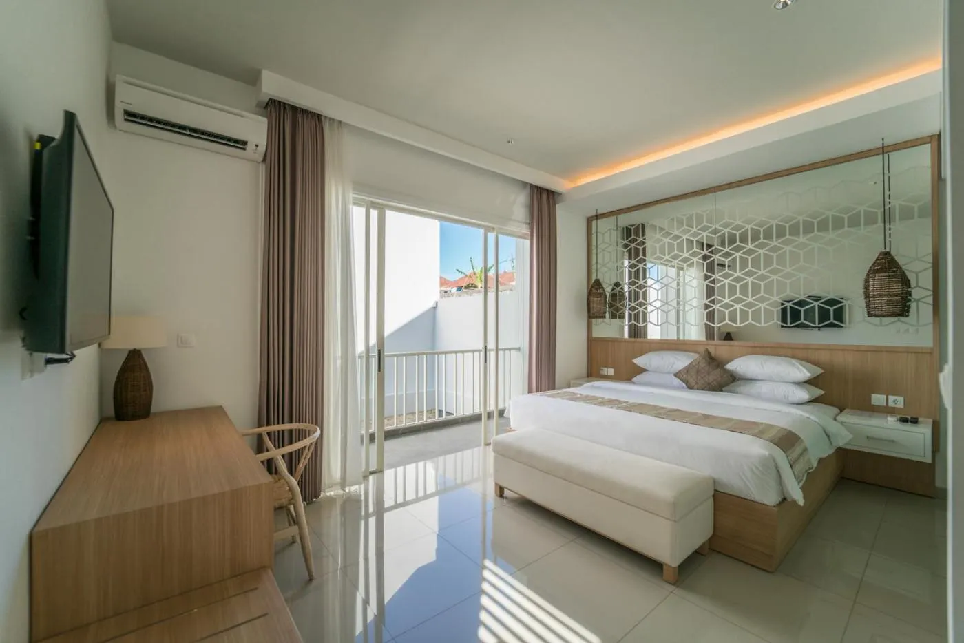 Photo of the whole room, Bed in Ola Villas at Uluwatu Pecatu