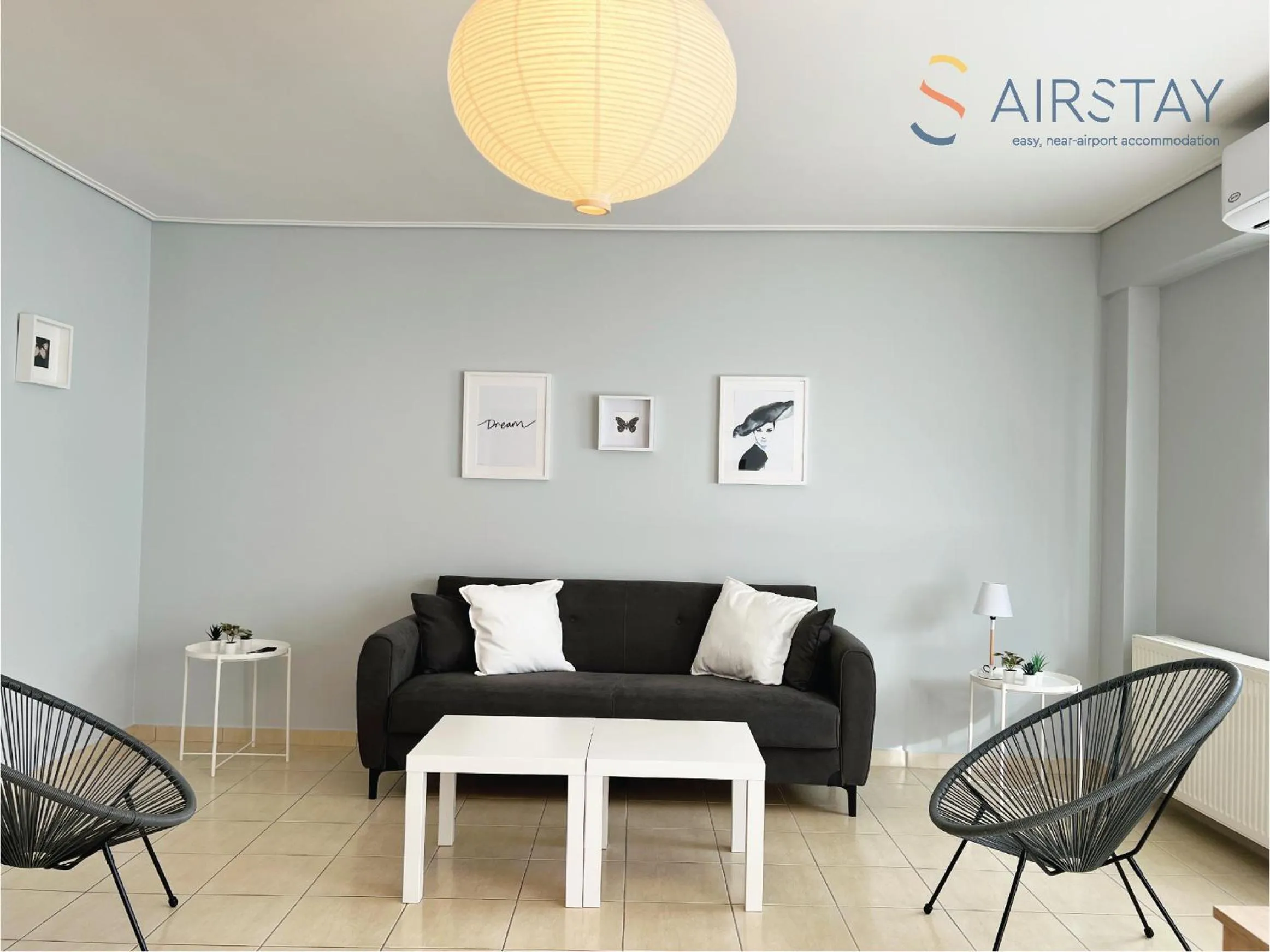 Living room in Elise Apartment Airport by Airstay