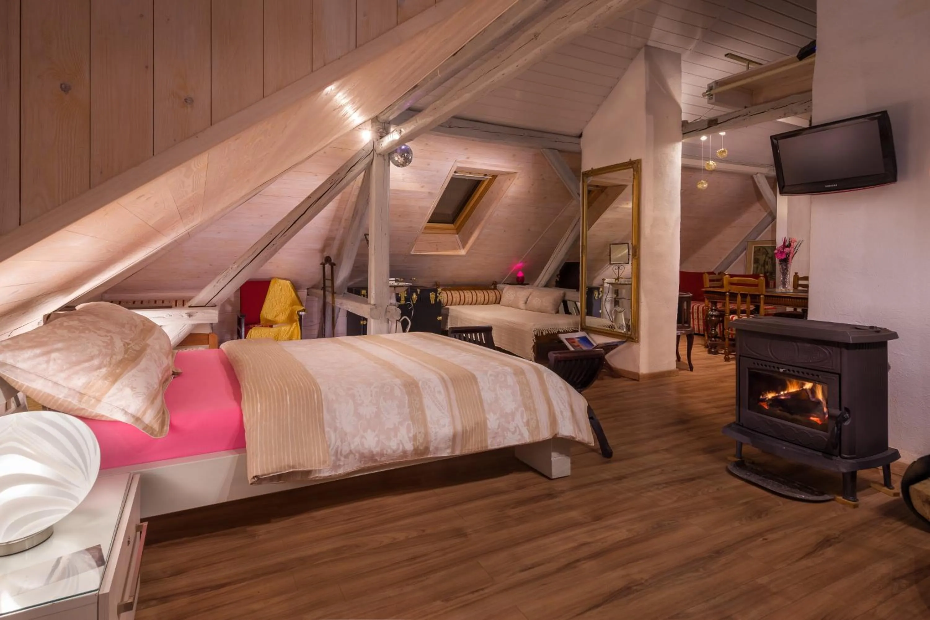 Living room, Bed in Anastasia Suites Zagreb