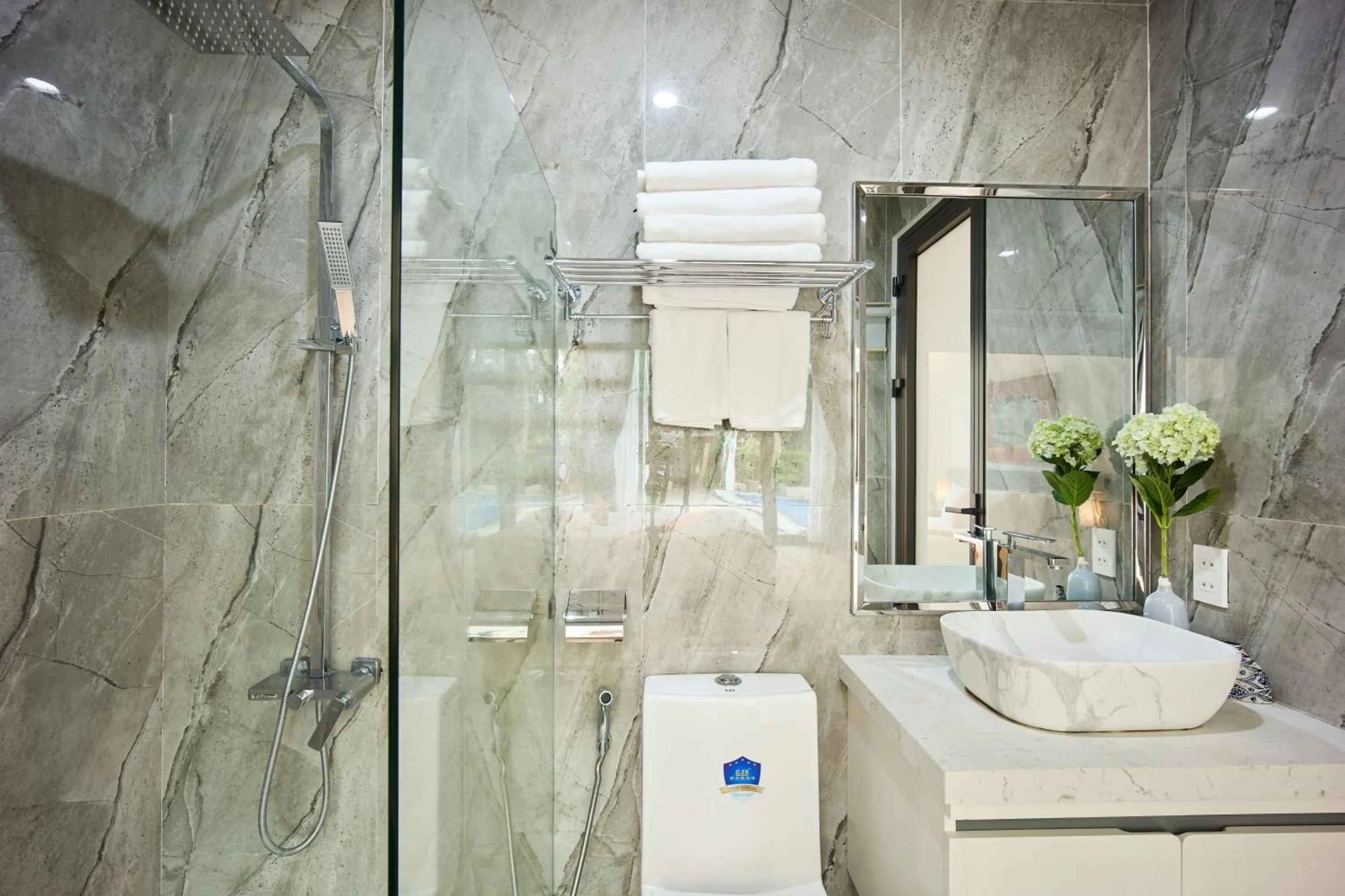 Shower in Chieu Ha Village Riverside - Hoi An