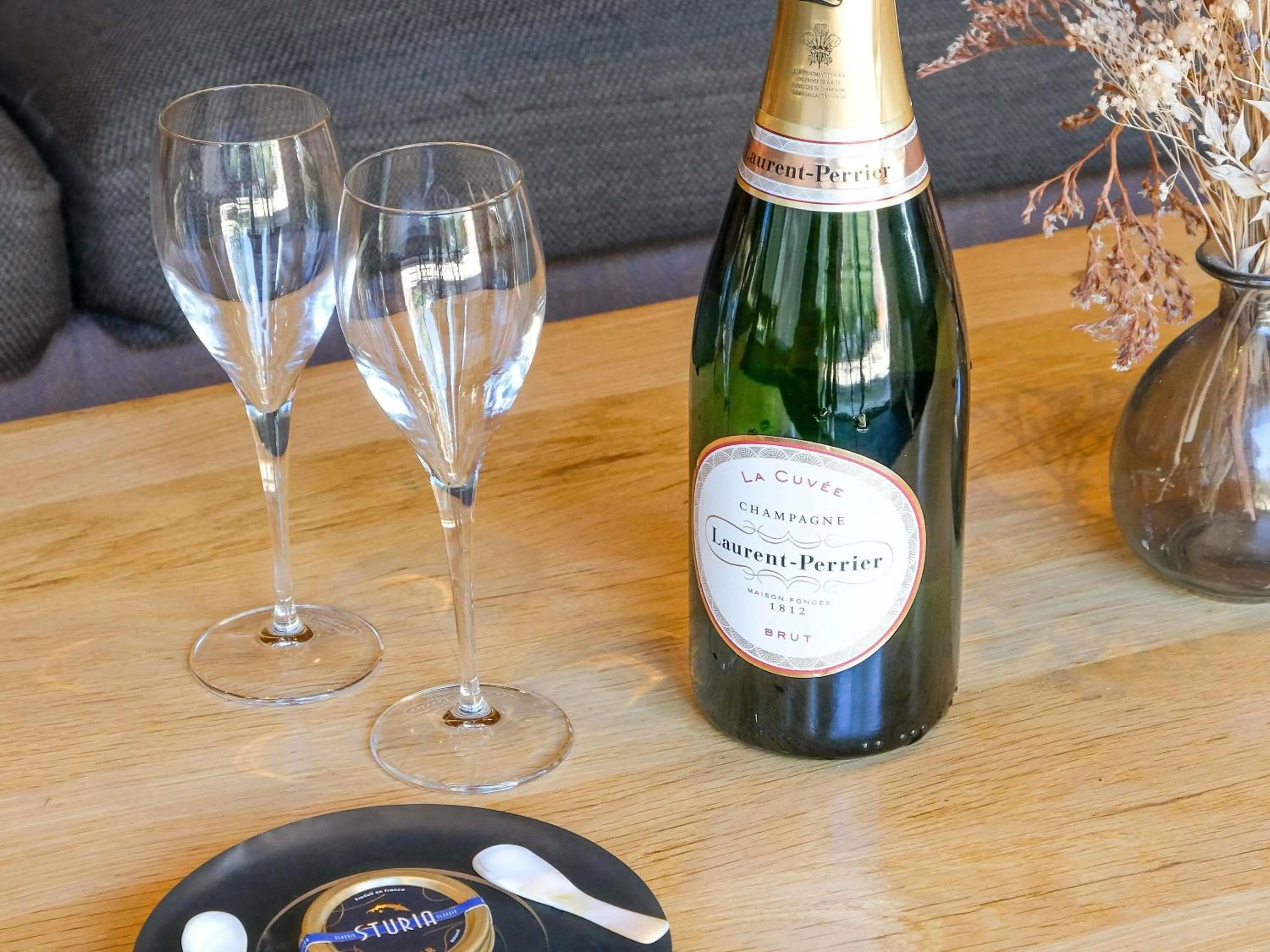 Lounge or bar in Mercure Saint-Lary