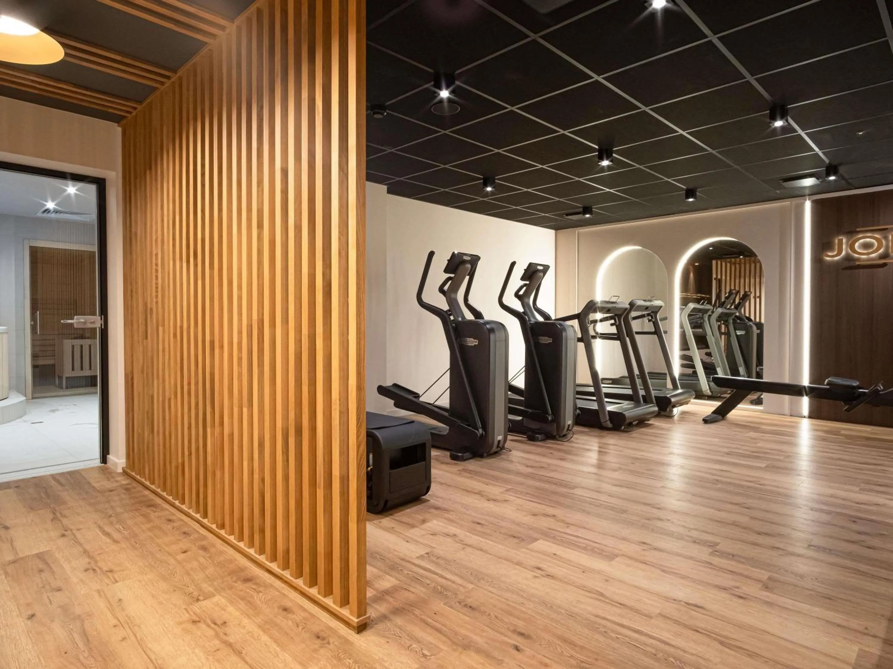Fitness centre/facilities in Mercure Saint-Lary