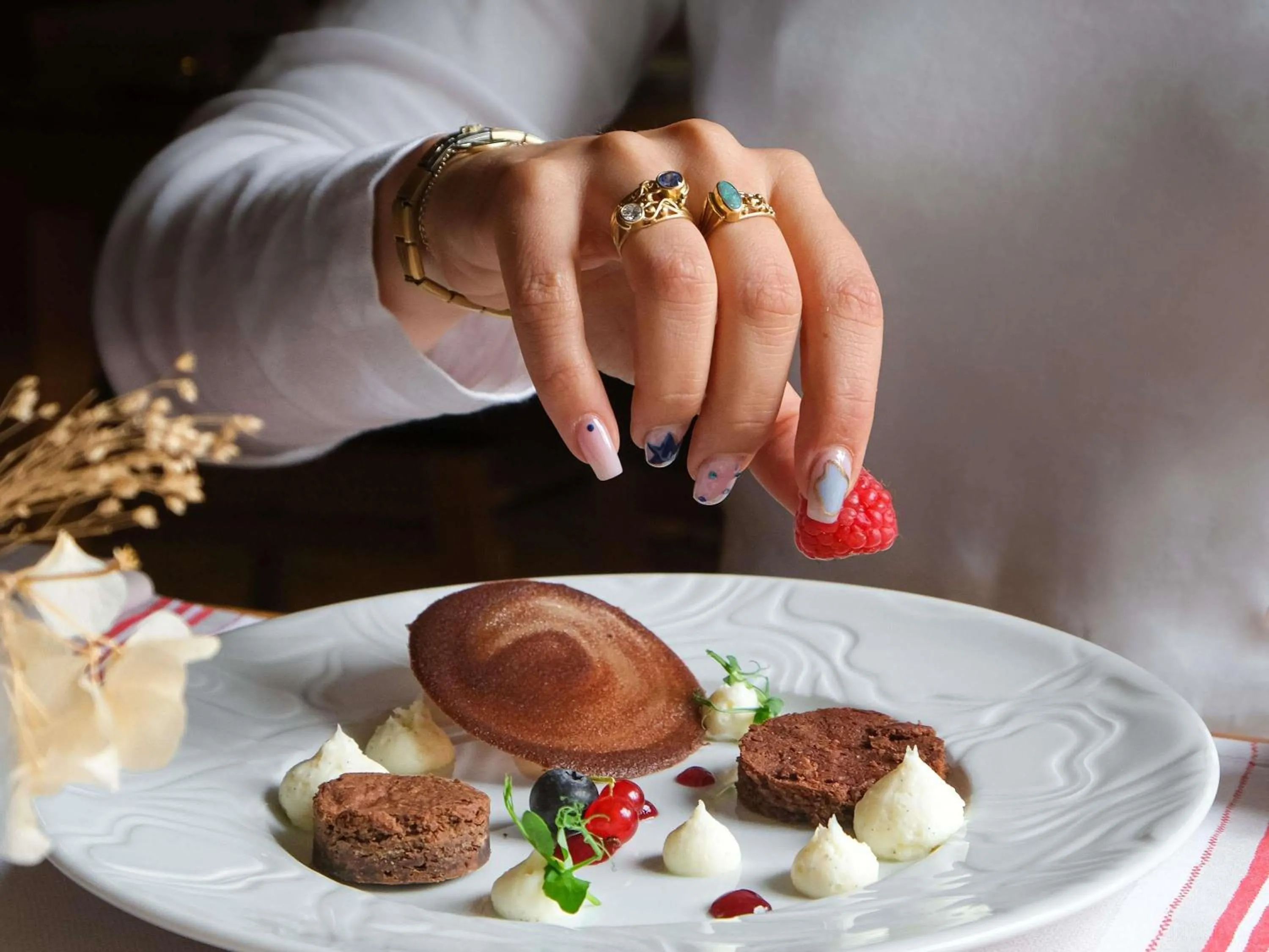 Restaurant/places to eat in Mercure Saint-Lary