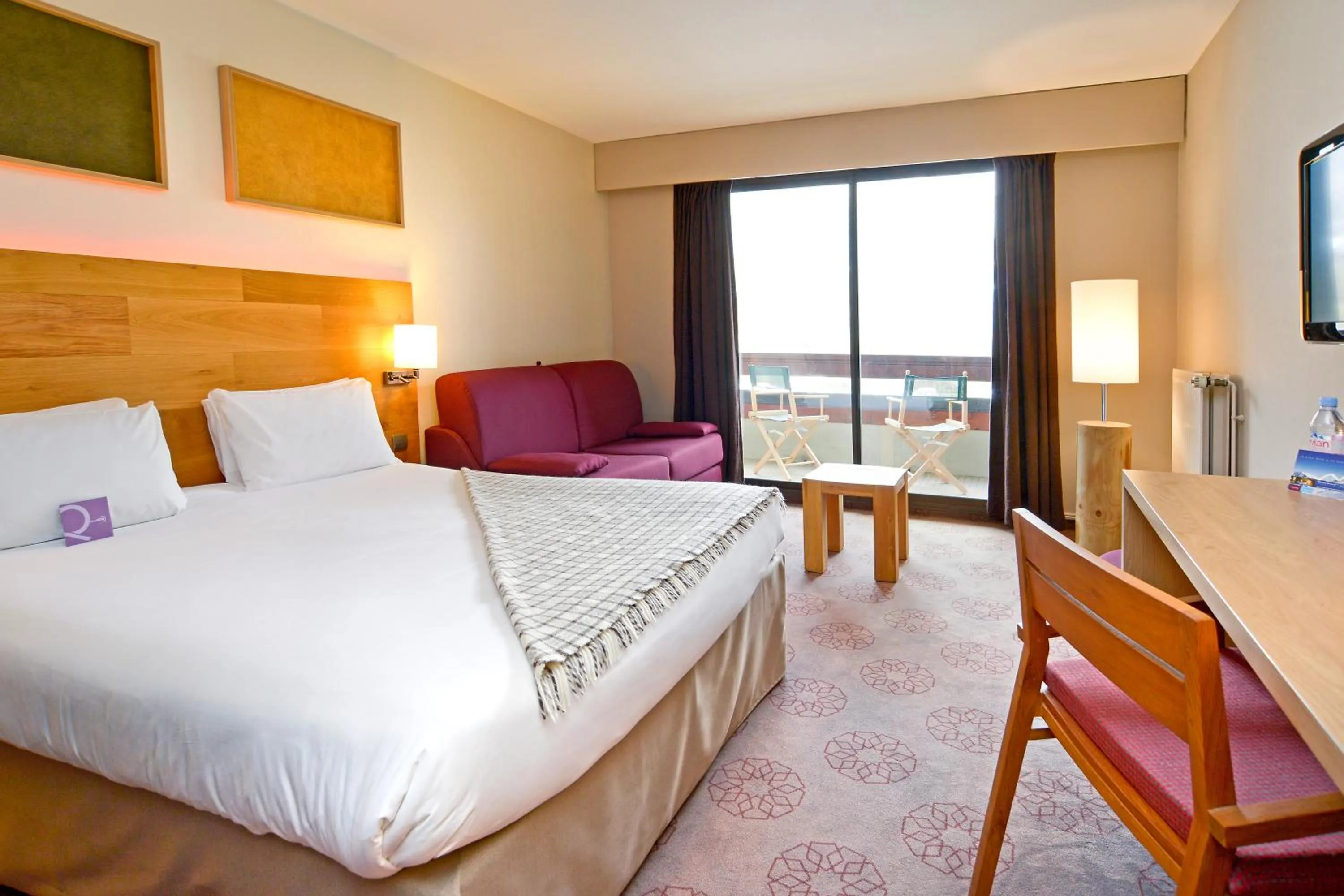 Photo of the whole room, Bed in Mercure Saint-Lary