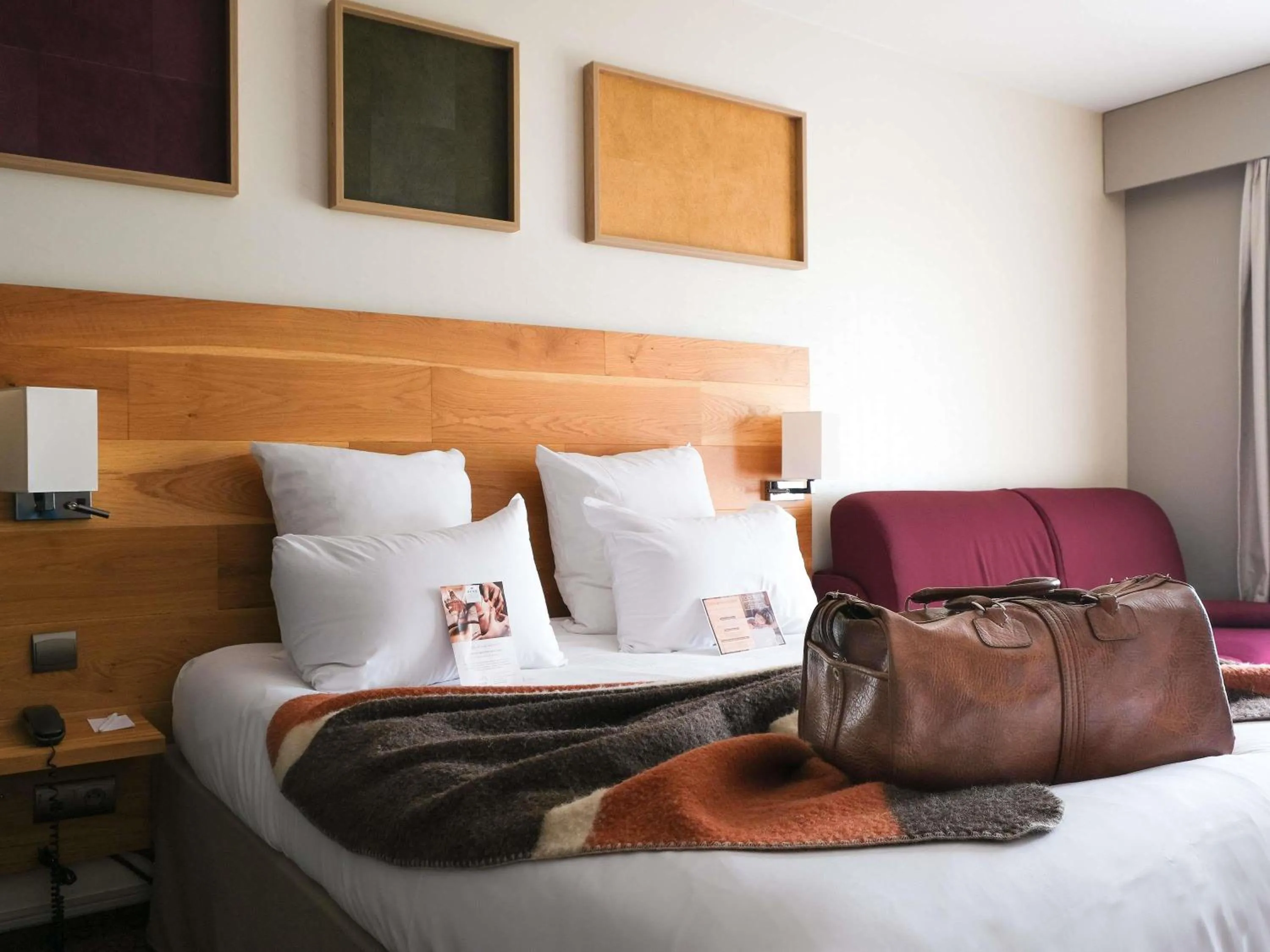 Bedroom, Bed in Mercure Saint-Lary