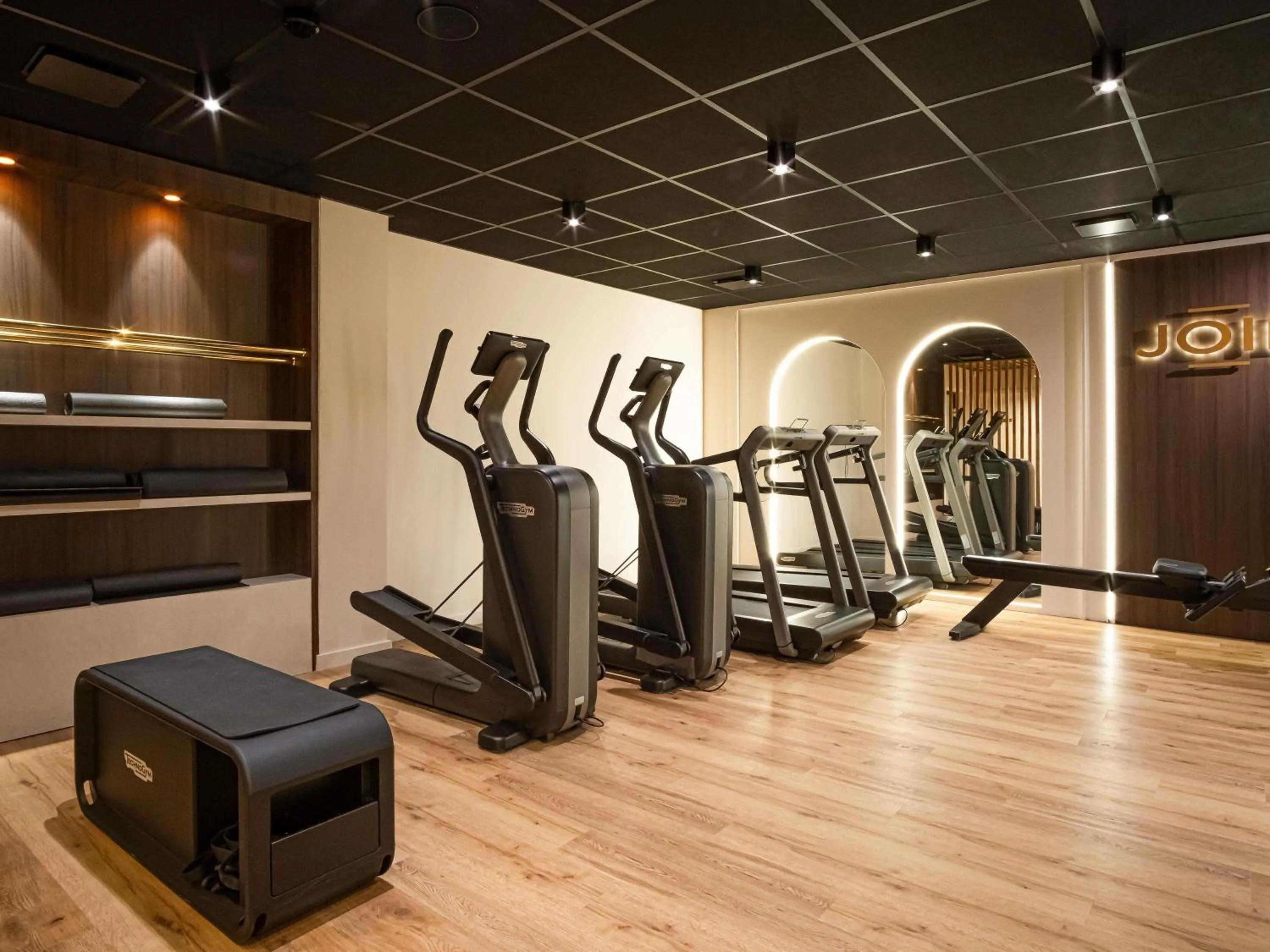 Fitness centre/facilities in Mercure Saint-Lary