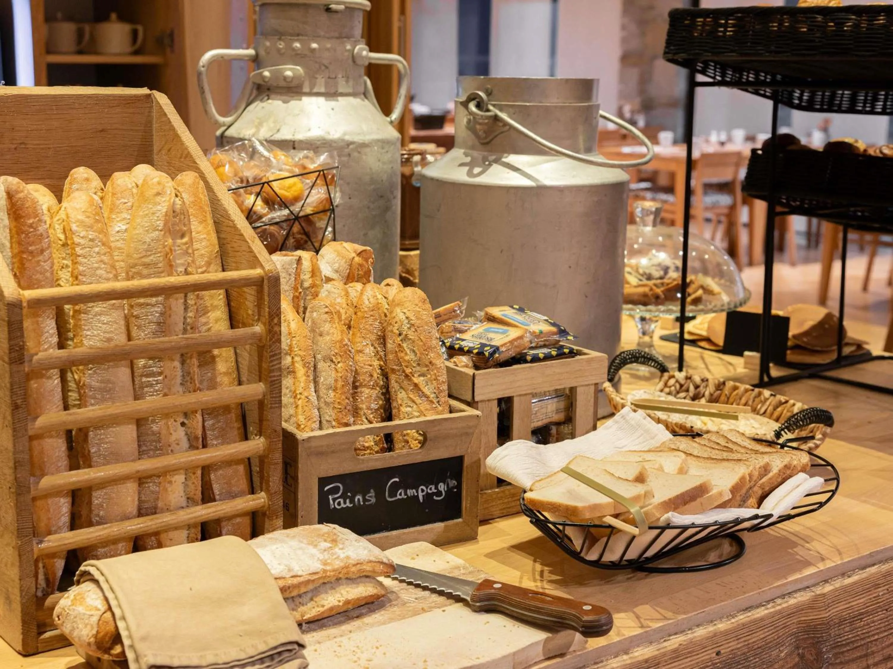 Breakfast in Mercure Saint-Lary