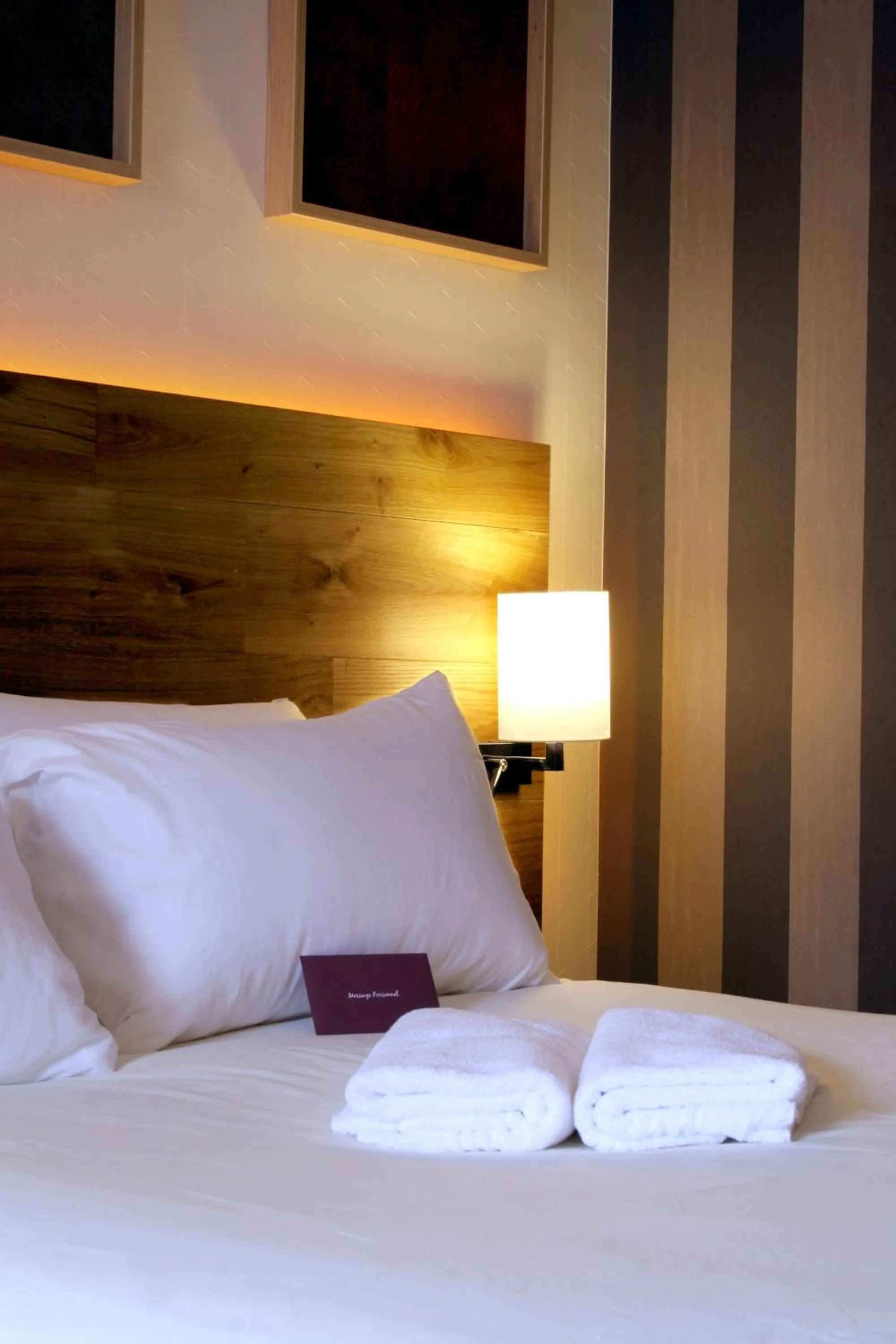 Bedroom, Bed in Mercure Saint-Lary