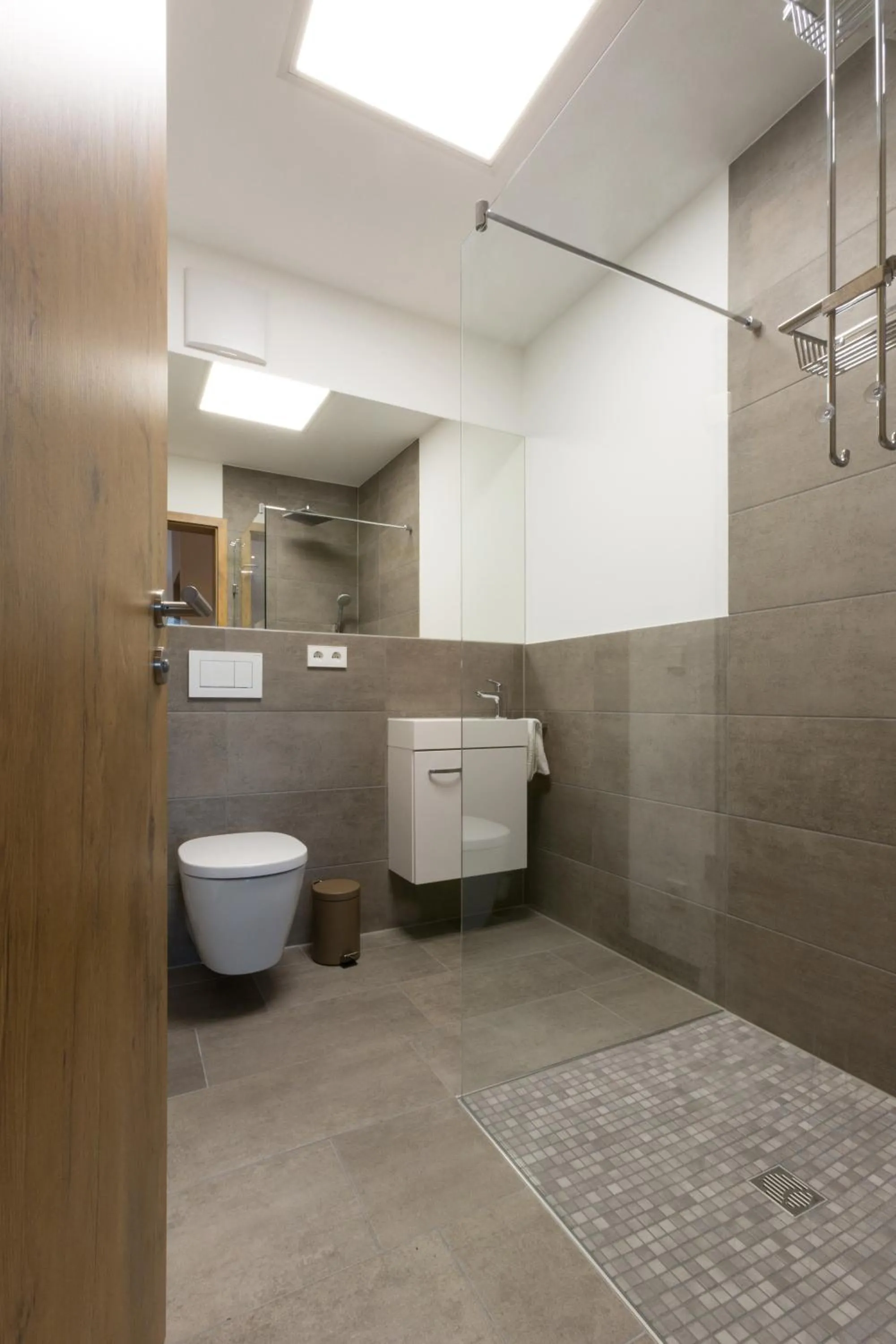 Bathroom in Boardinghouse E68