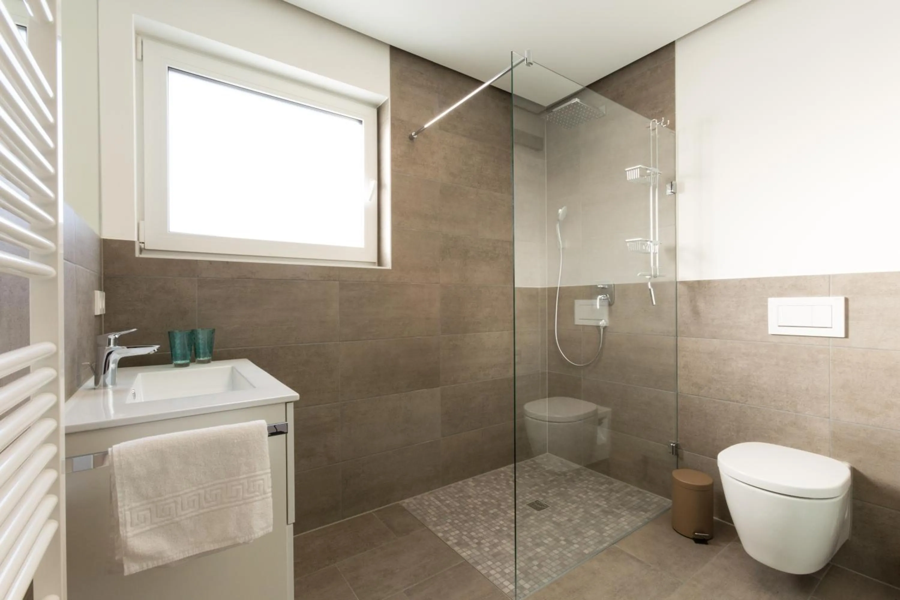 Bathroom in Boardinghouse E68