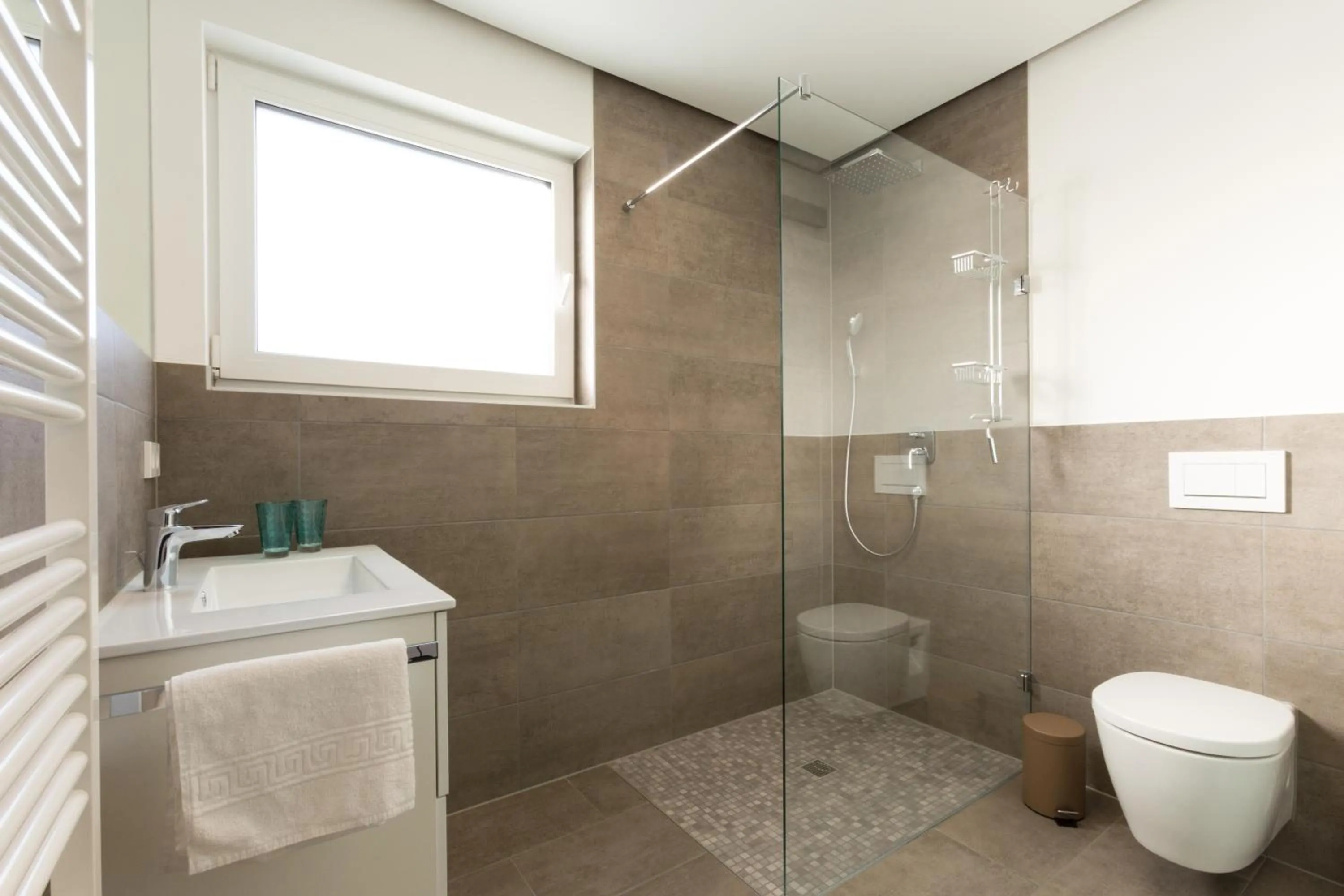 Bathroom in Boardinghouse E68