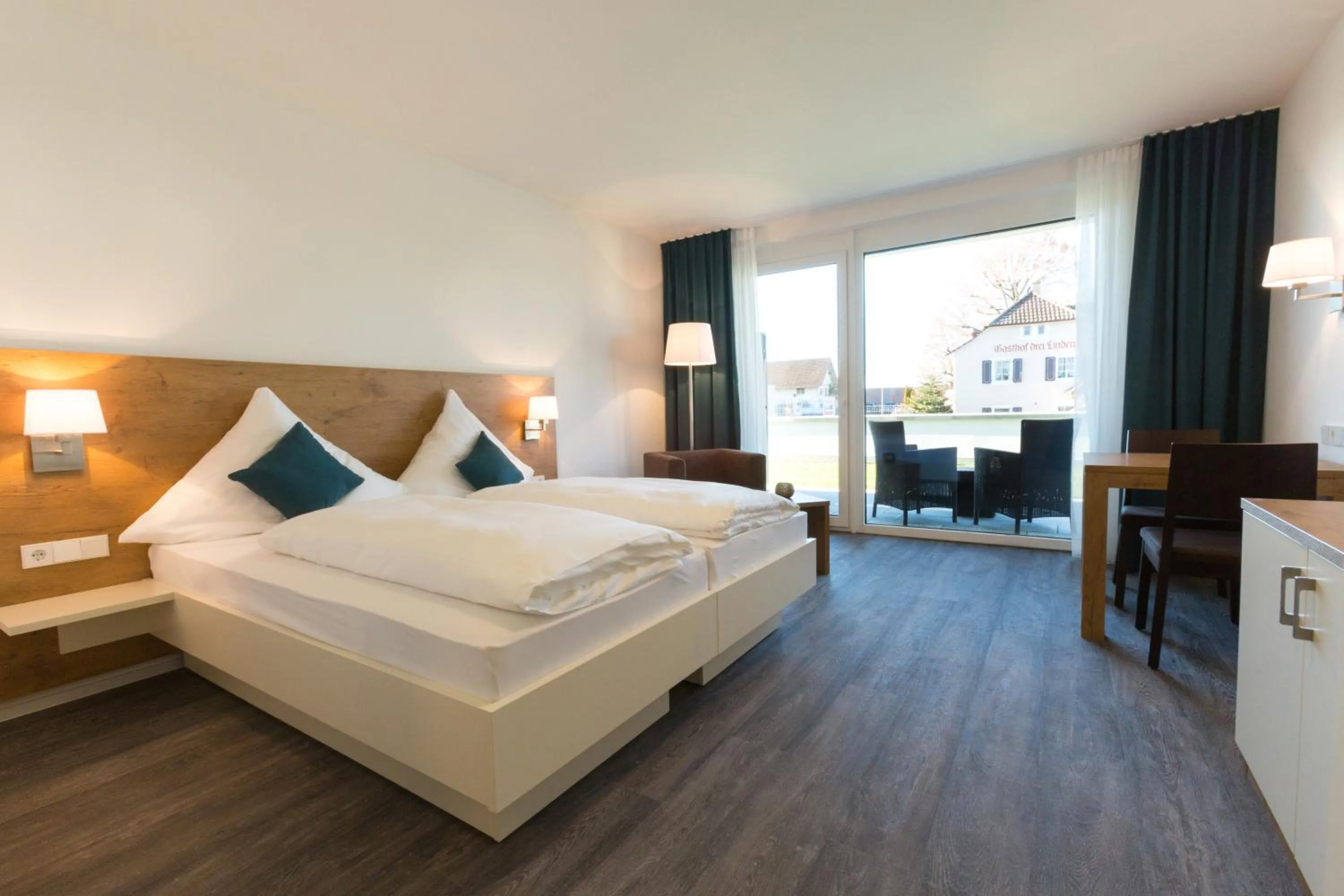 Photo of the whole room, Bed in Boardinghouse E68
