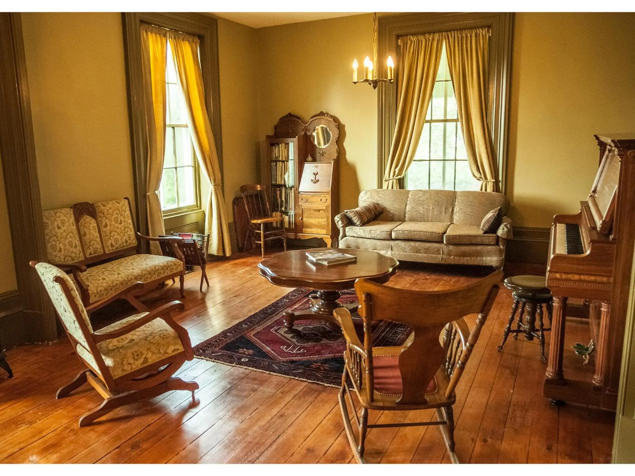 Communal lounge/ TV room in Culverdene House