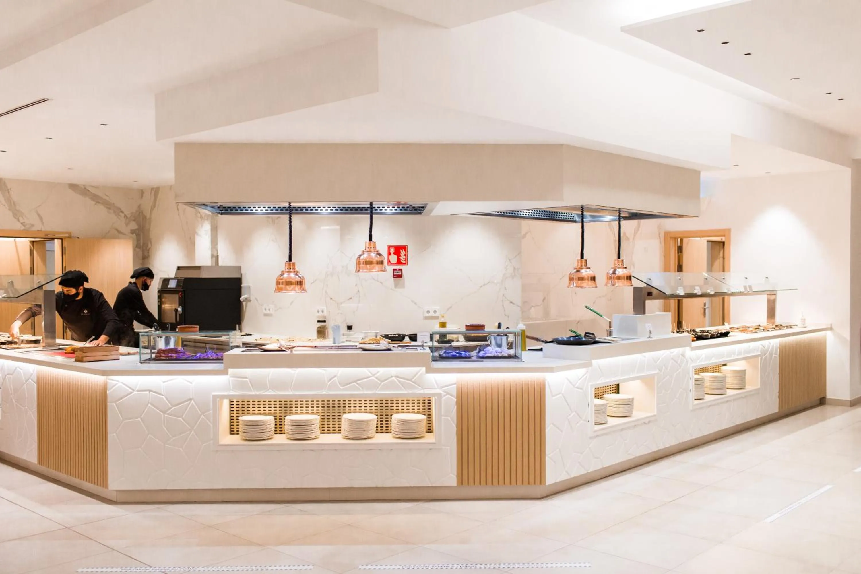 Restaurant/places to eat in Gran Sagitario