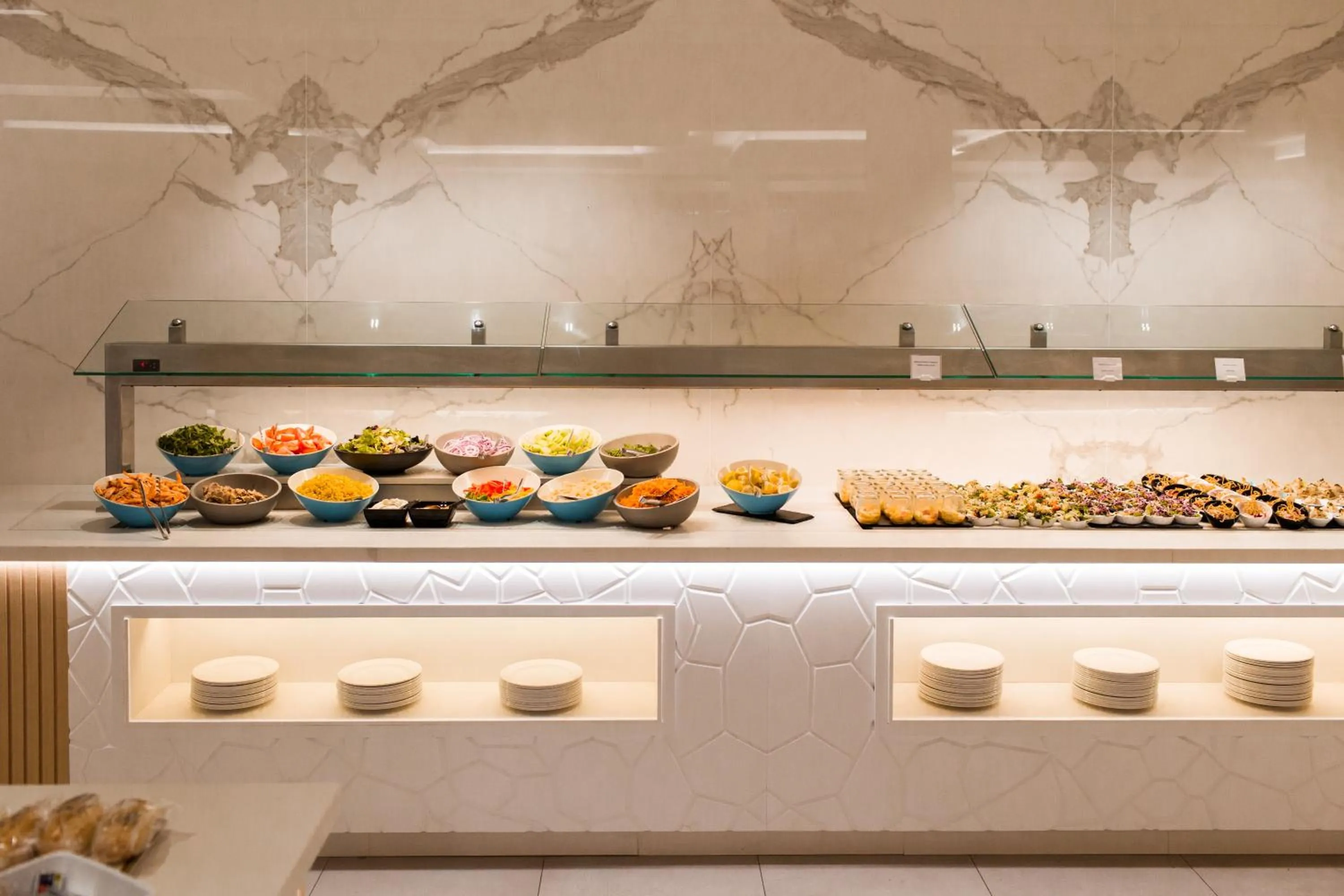 Restaurant/places to eat in Gran Sagitario