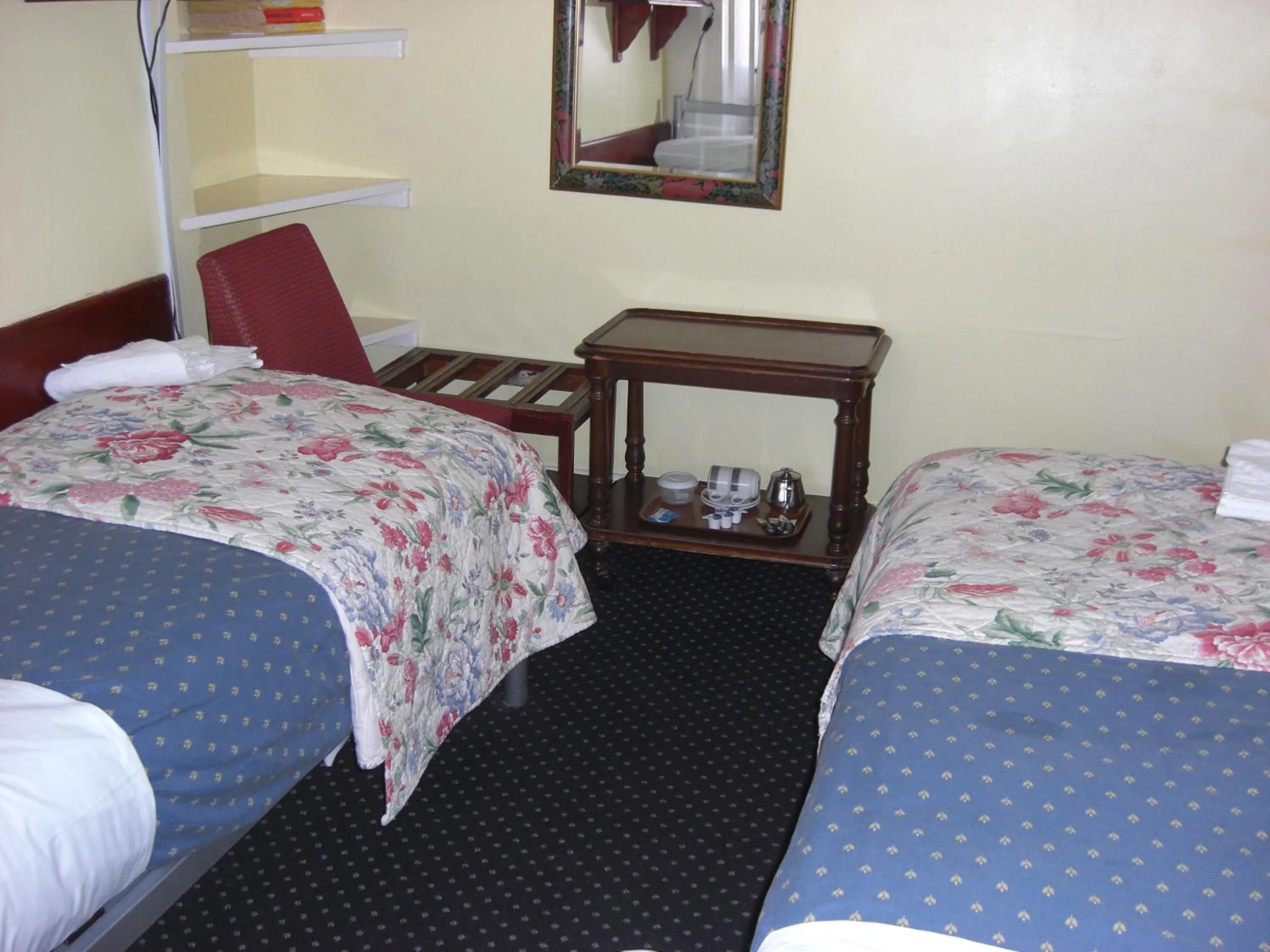 Bed in Albany Hotel