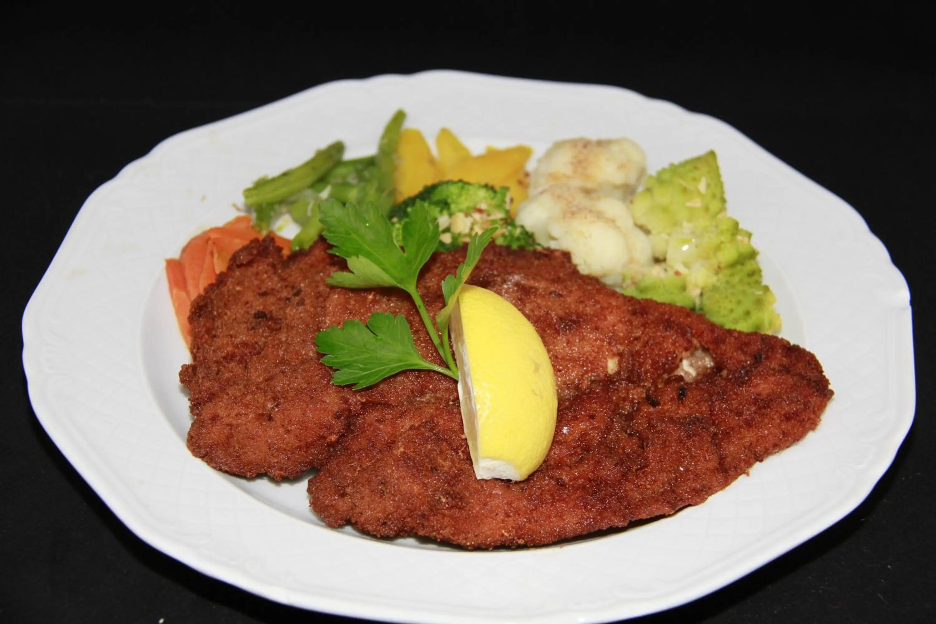 Food and drinks in Hotel Bramen