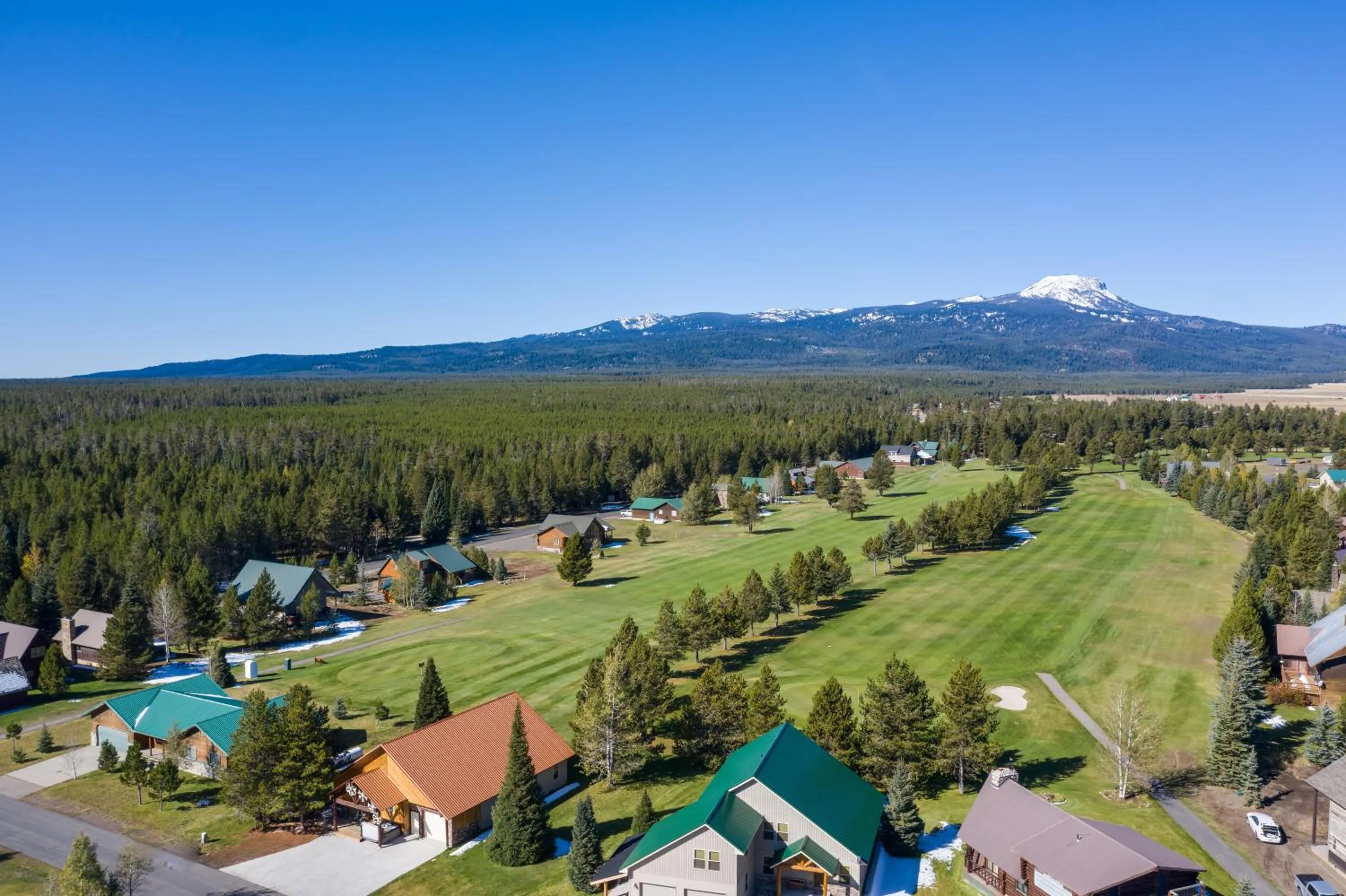 Huckleberry Hollow by KABINO Hot Tub FirePit PS2 Satellite Grill WiFi Golf Course