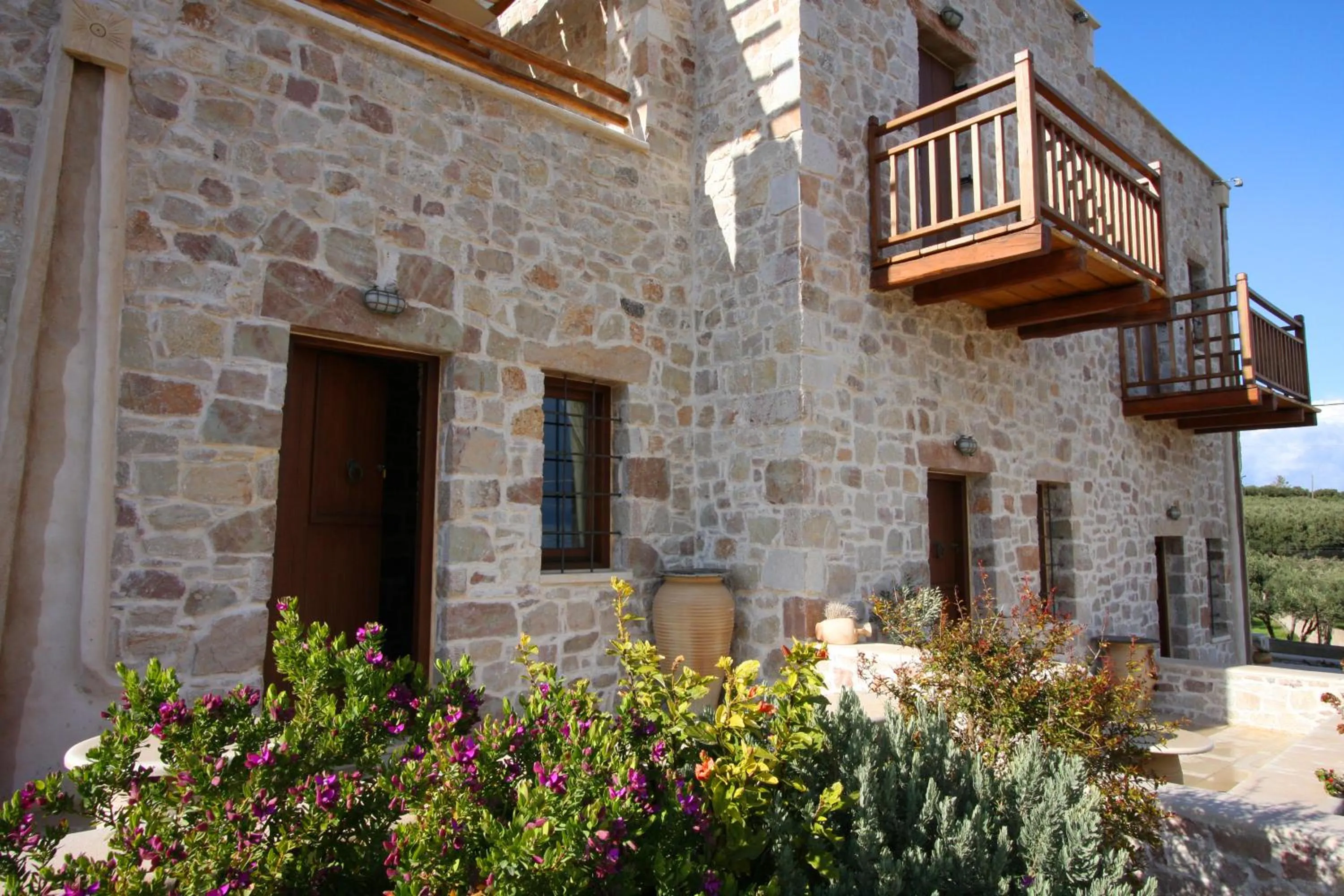 Facade/entrance in Lithos Traditional Guest Houses
