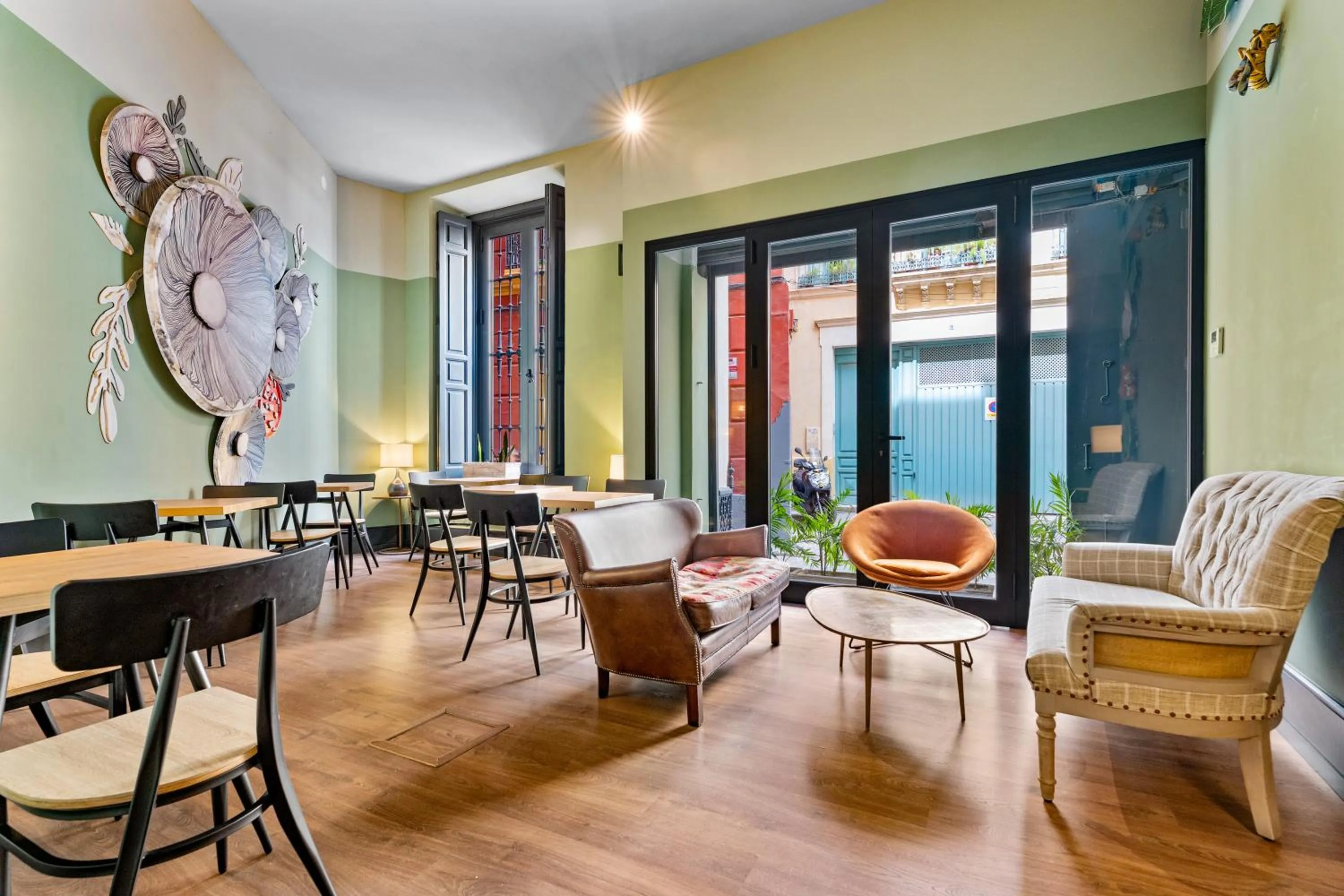 Seating area in Joya del Casco Boutique Hotel by Shiadu