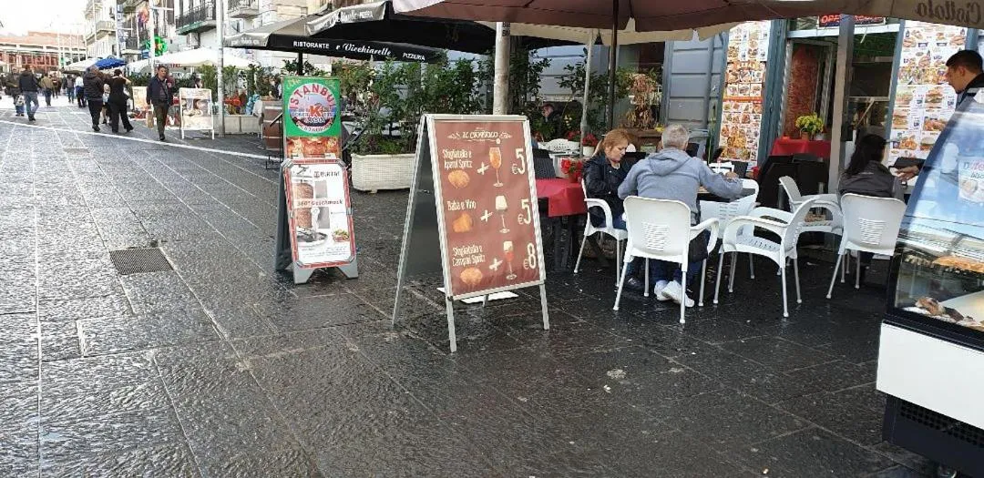 Property building in B&B La Città Partenopea