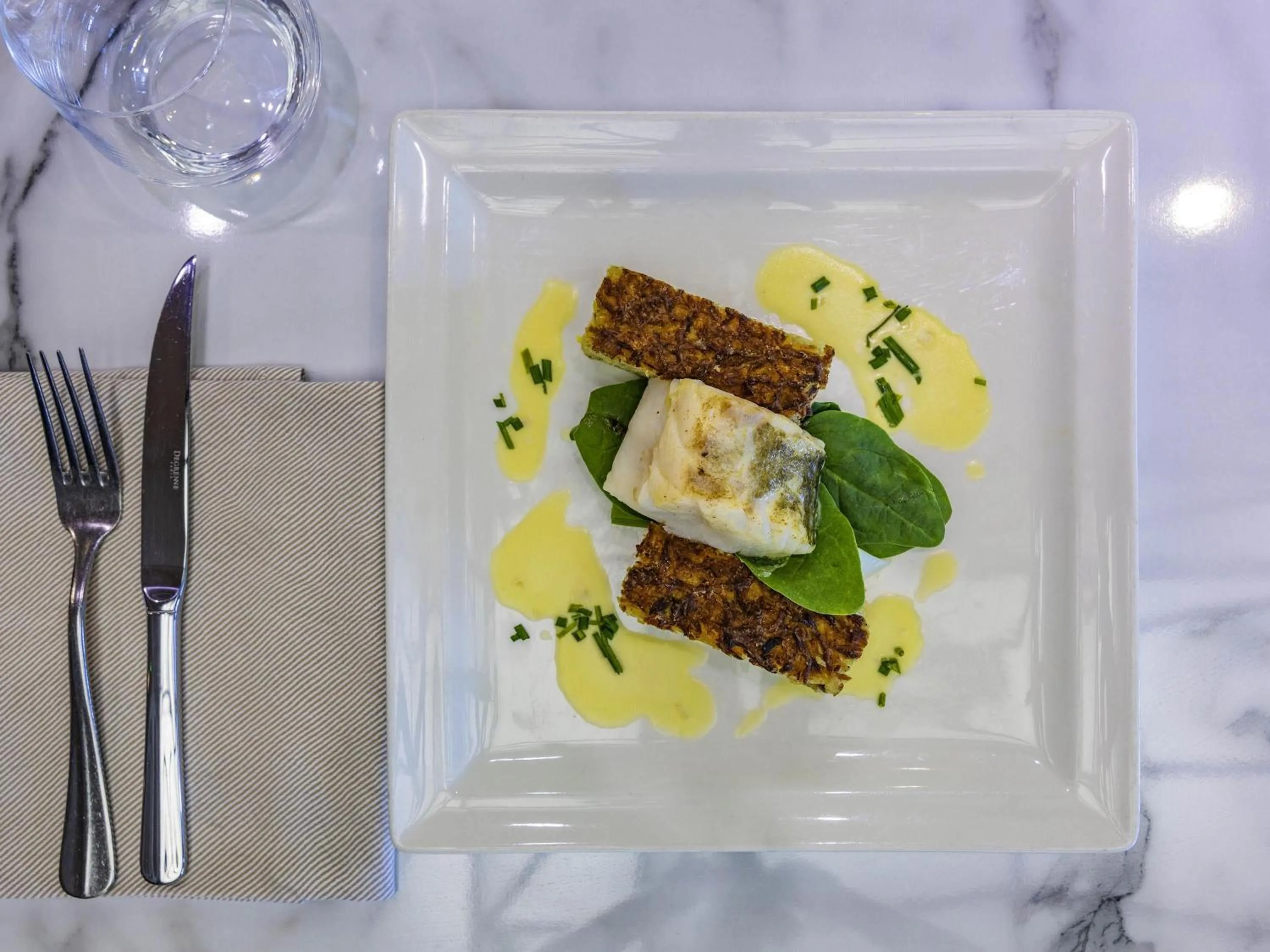 Restaurant/places to eat in Mercure Lyon Est Villefontaine