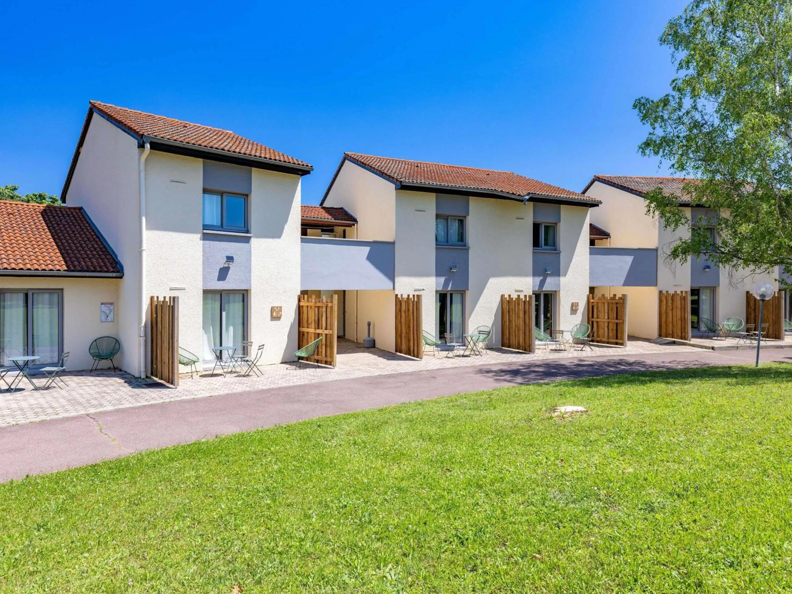 Bedroom in Mercure Lyon Est Villefontaine