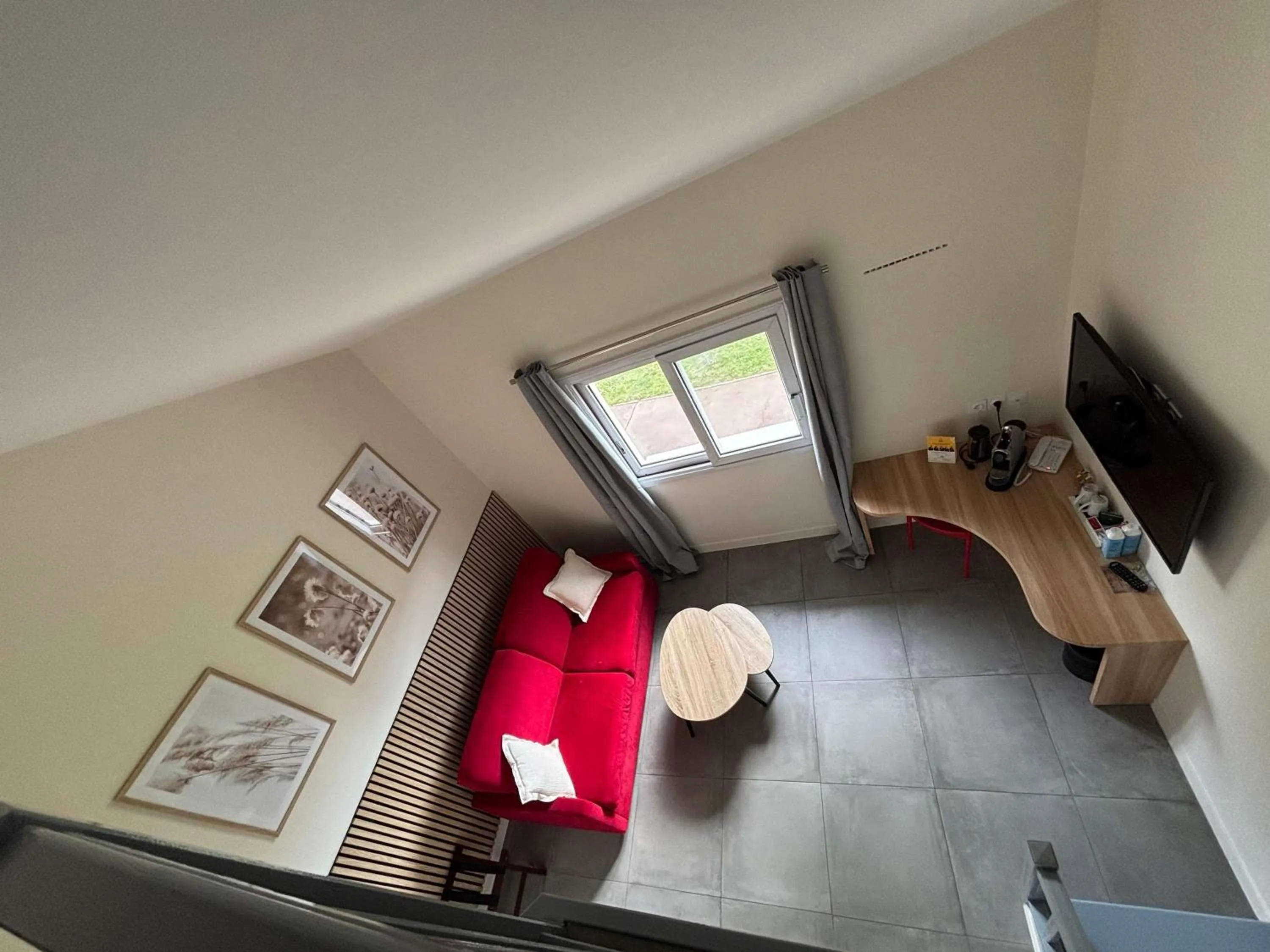 Bedroom in Mercure Lyon Est Villefontaine