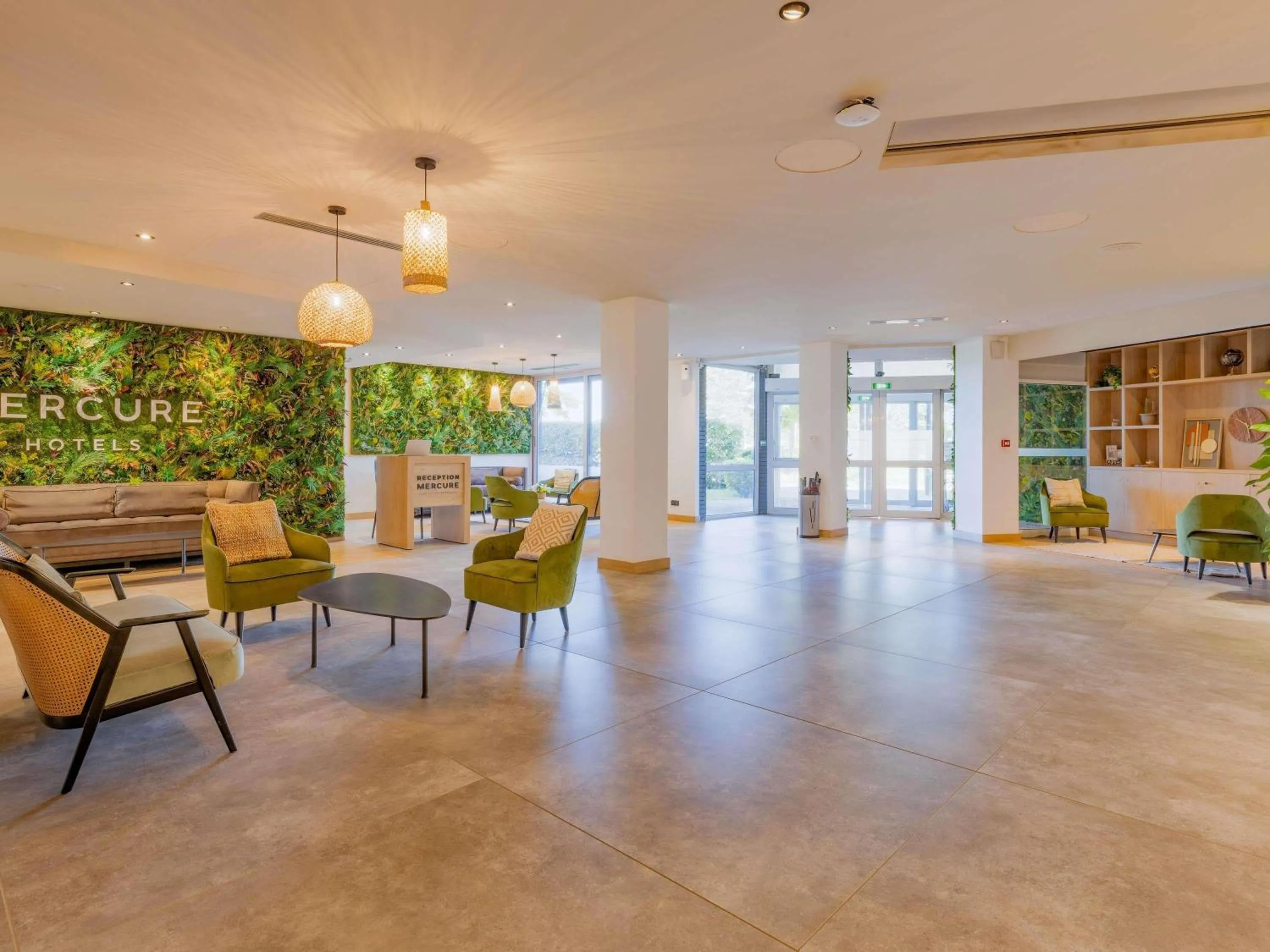 Property building in Mercure Lyon Est Villefontaine