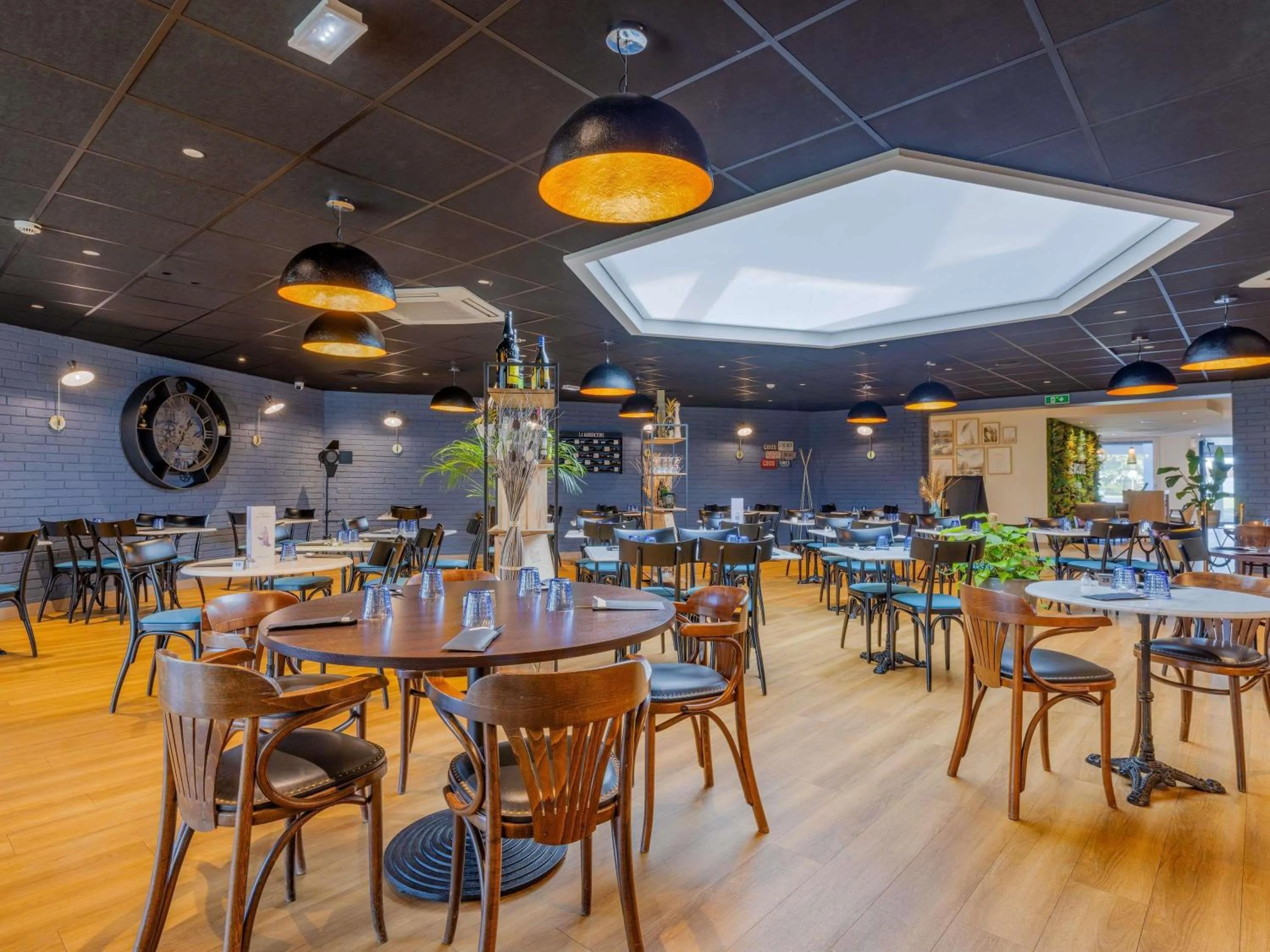 Property building in Mercure Lyon Est Villefontaine