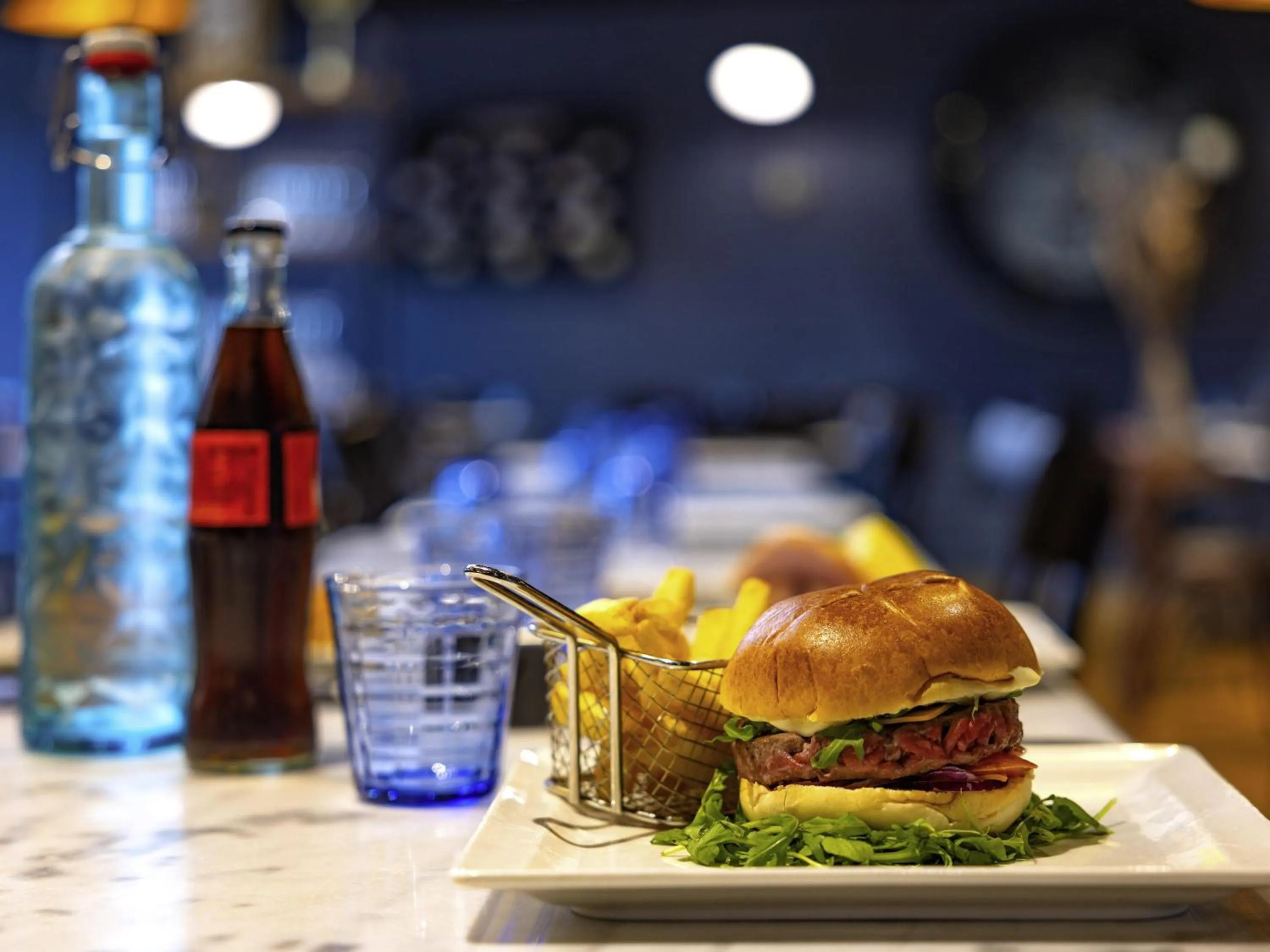 Restaurant/places to eat in Mercure Lyon Est Villefontaine