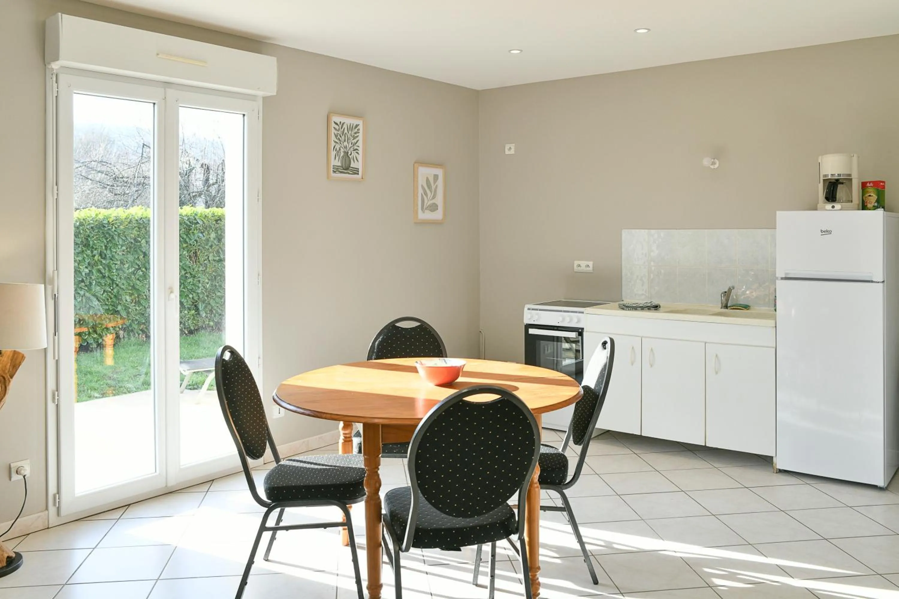 Kitchen or kitchenette in Les Villas du Domaine de Suzel