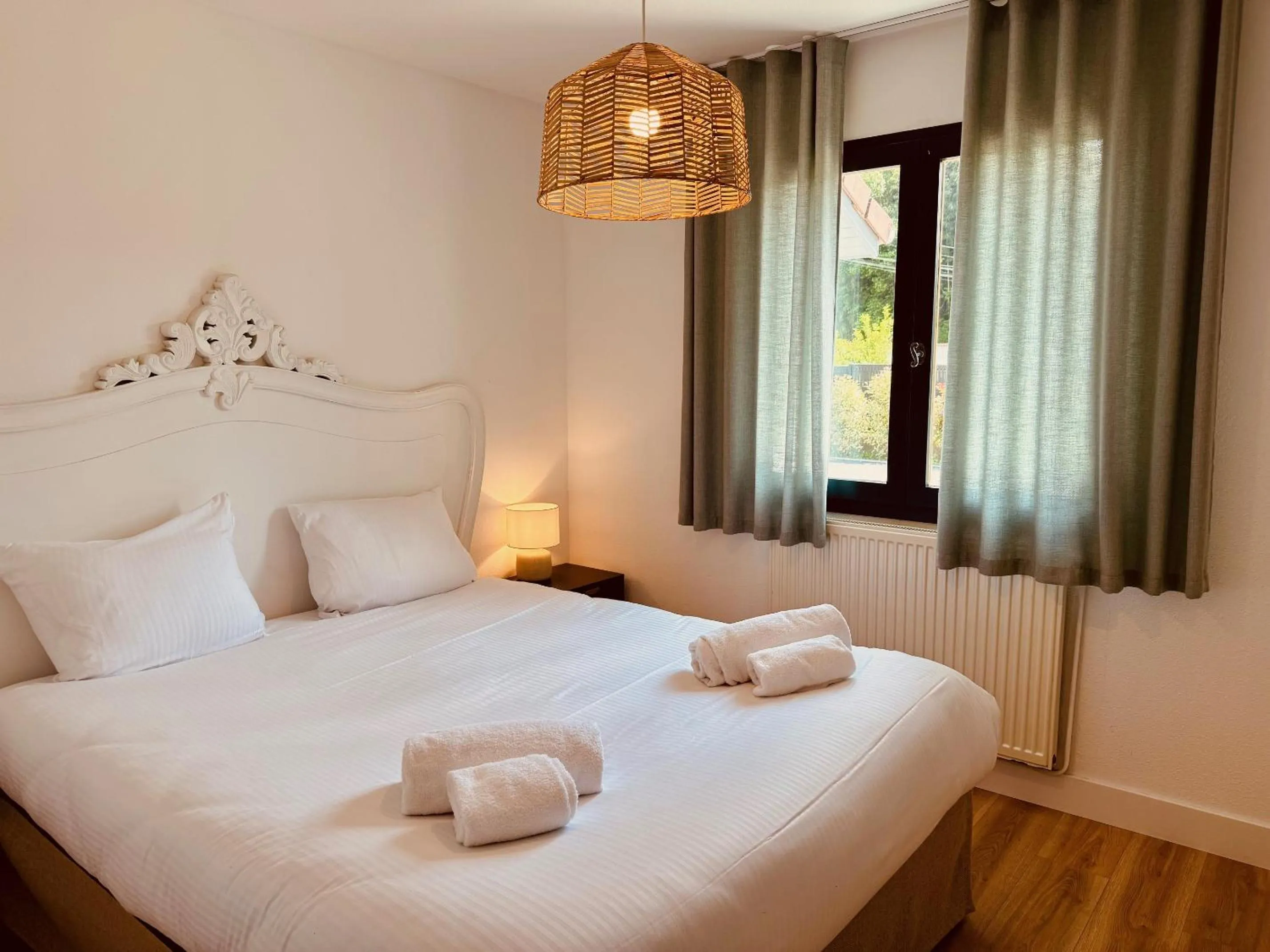 Bed in Les Villas du Domaine de Suzel