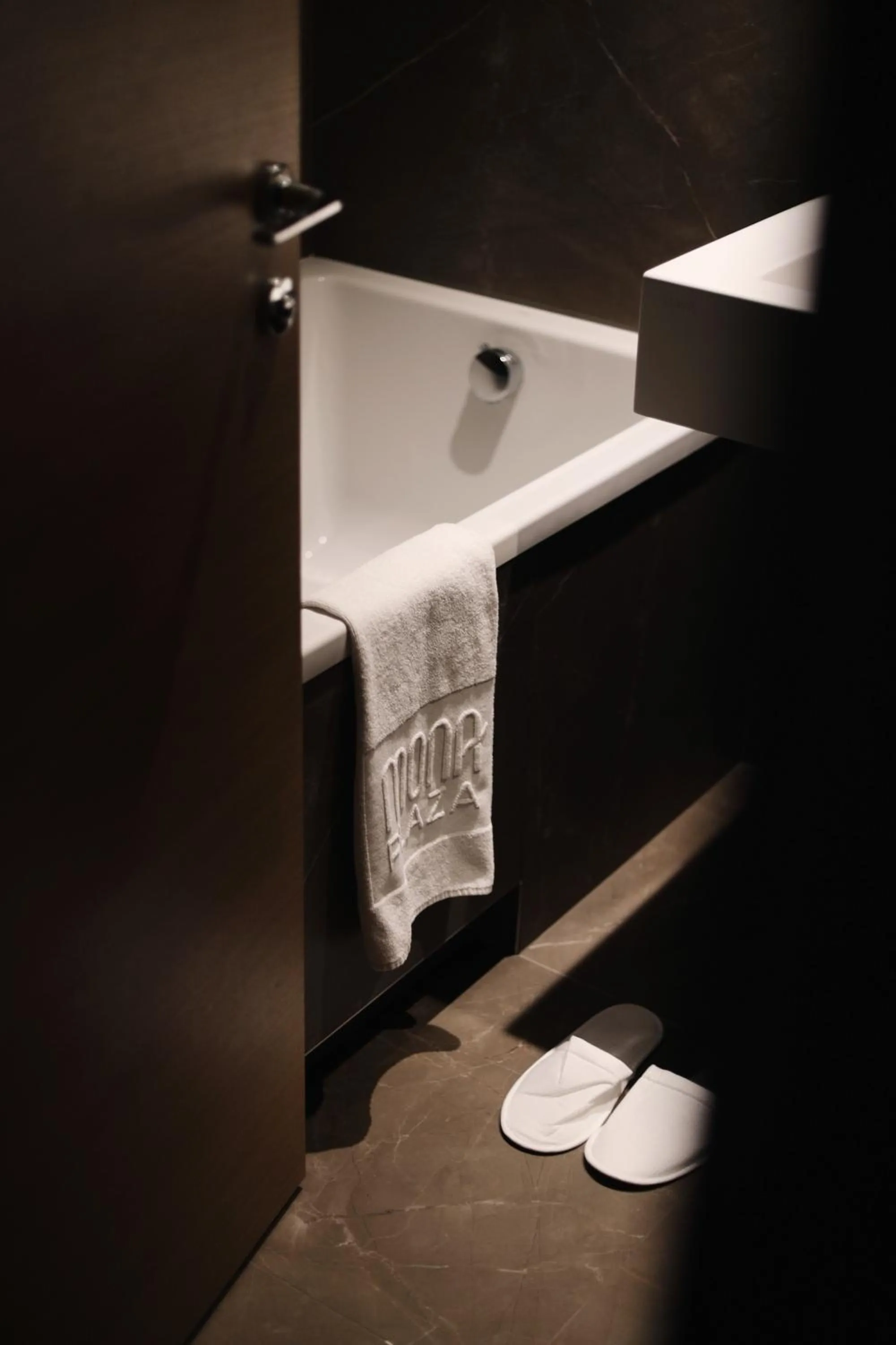 Bathroom in Hotel Mona Plaza