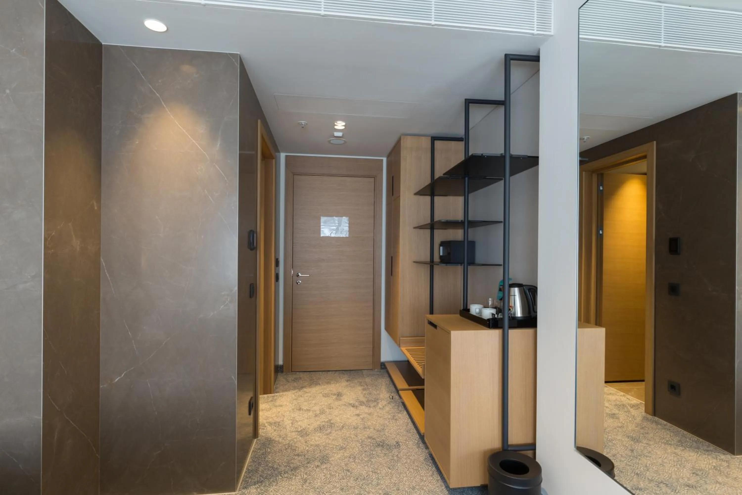 Bedroom in Hotel Mona Plaza