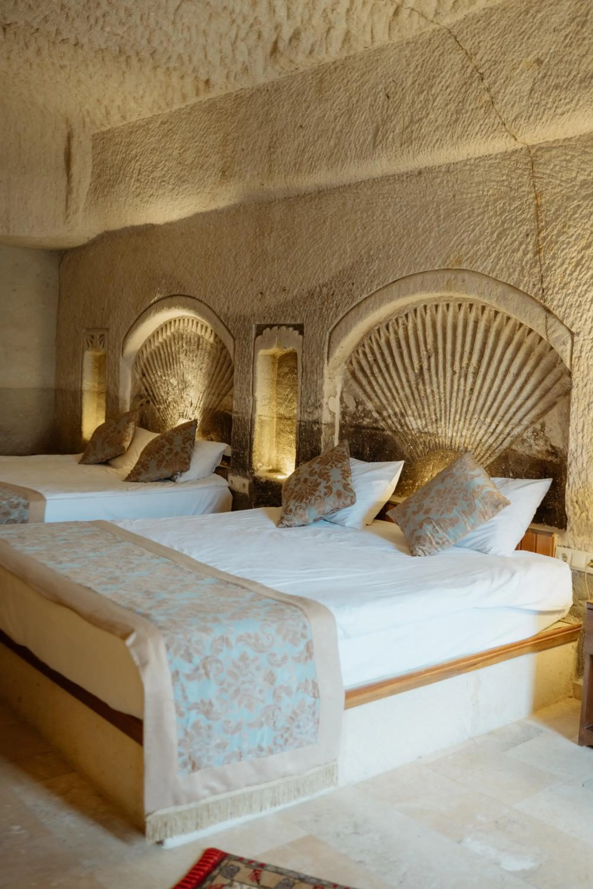 Bed in Kismet Cave Mansion
