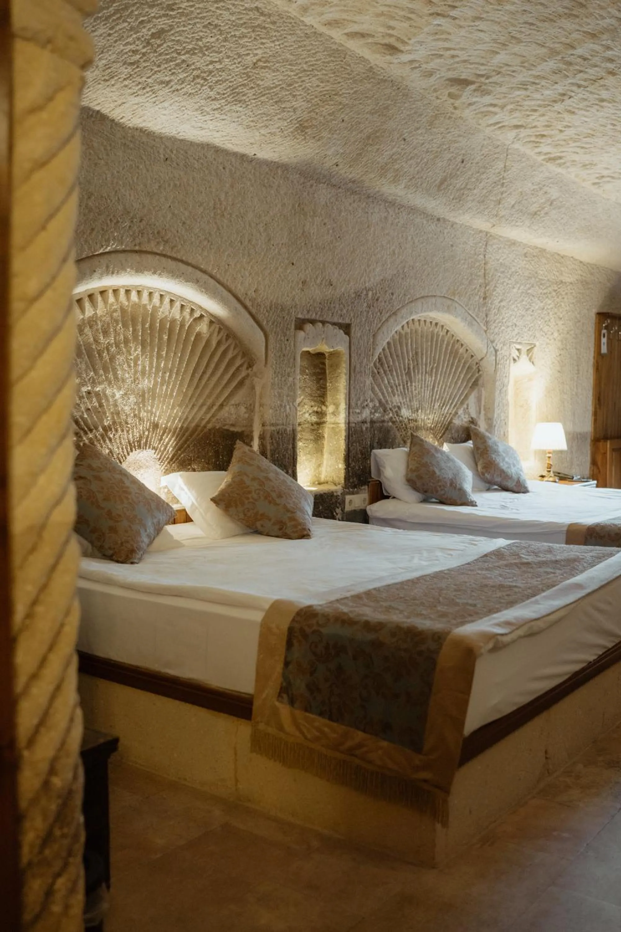Bed in Kismet Cave Mansion