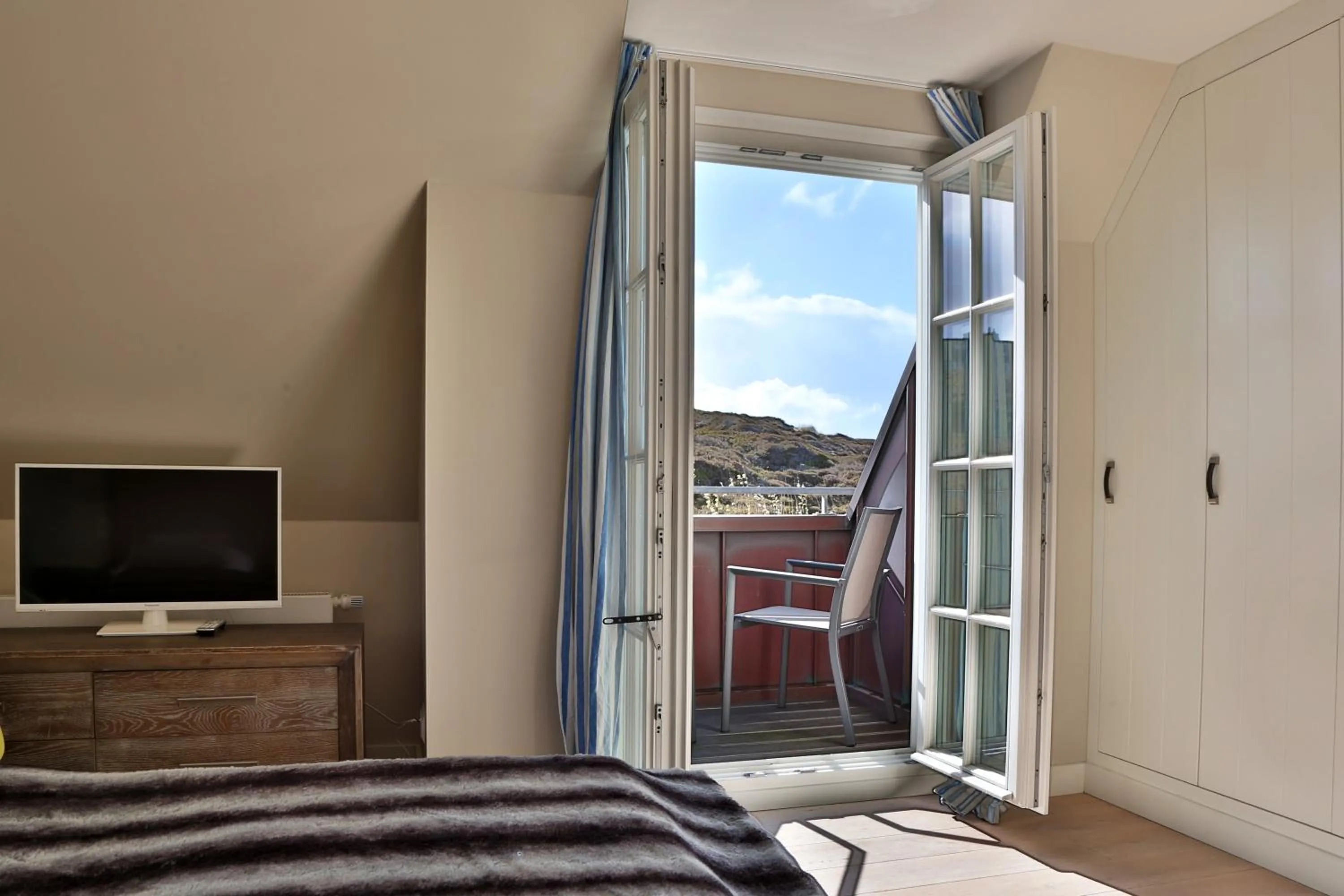 Natural landscape, Bed in Apartmenthaus Budersandstraße 53