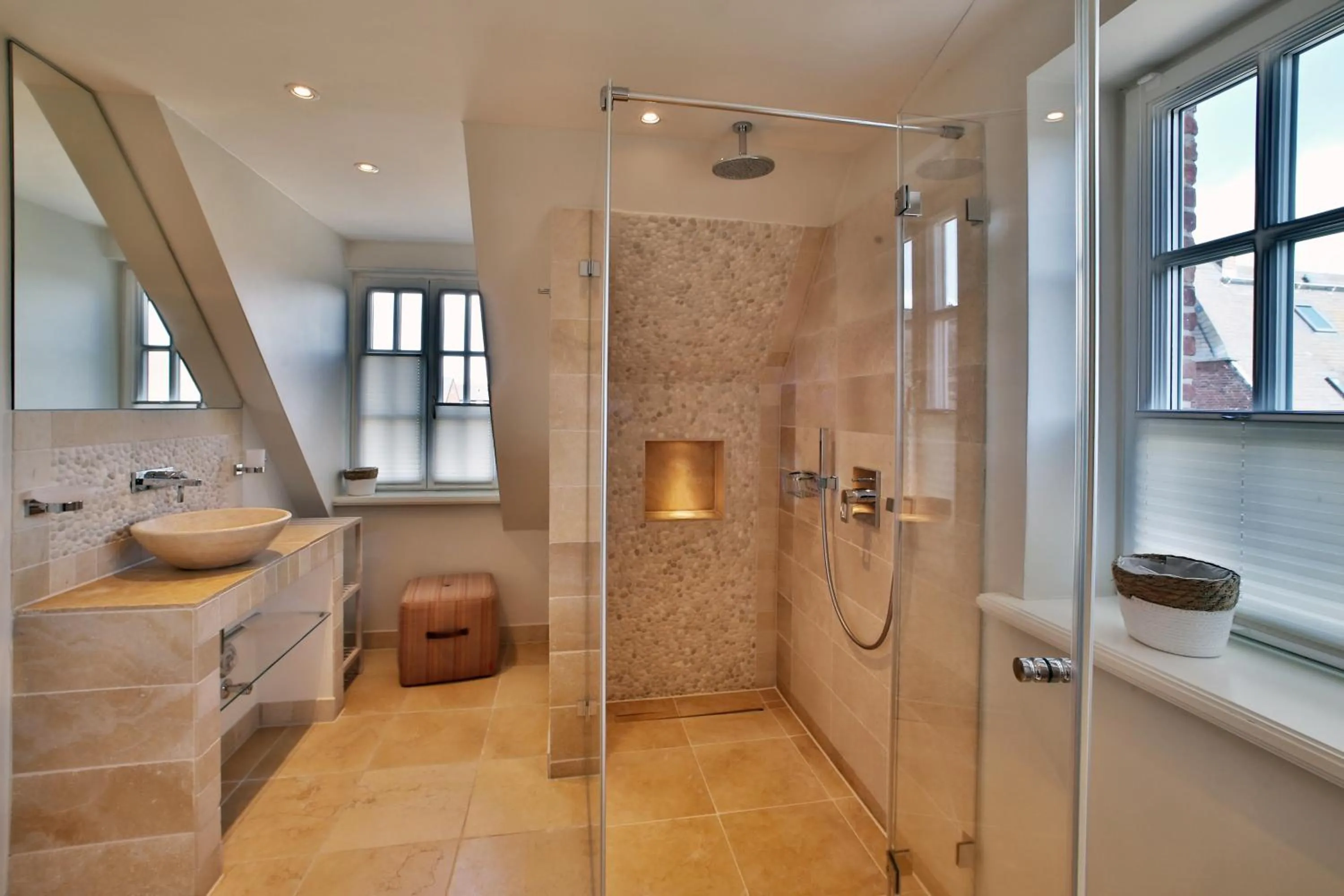 Shower in Apartmenthaus Budersandstraße 53